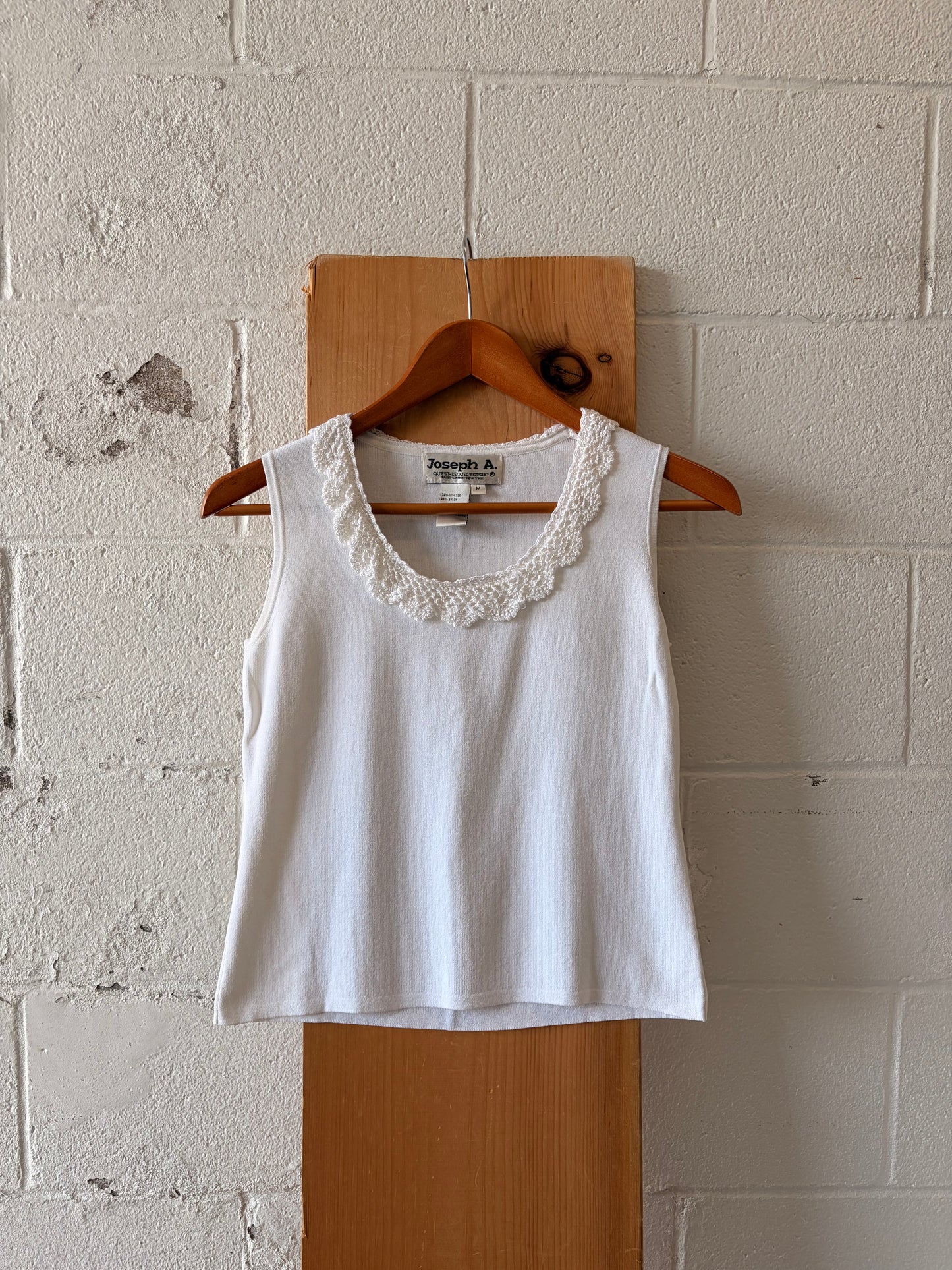 Vtg White Lace Neckline Tank : M