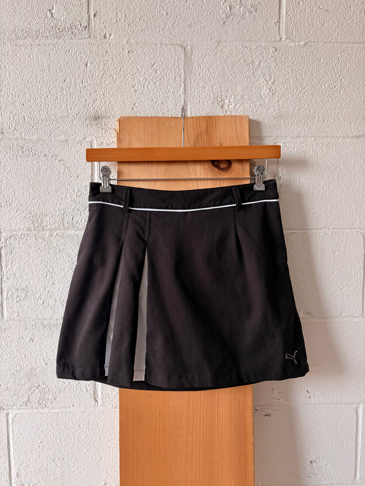 Black & White Athletic Skort : S/M