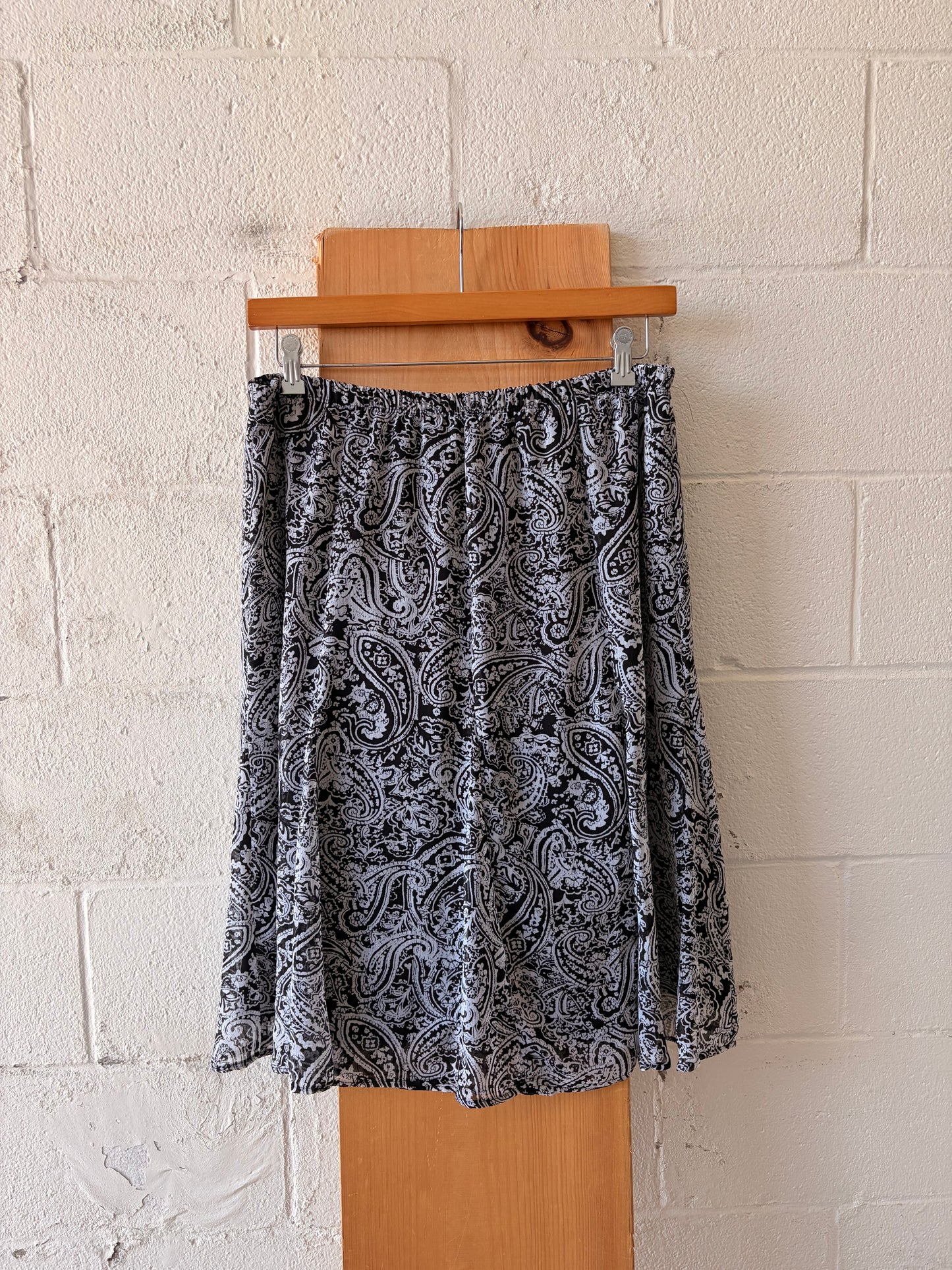 Black & White Paisley Skirt : L