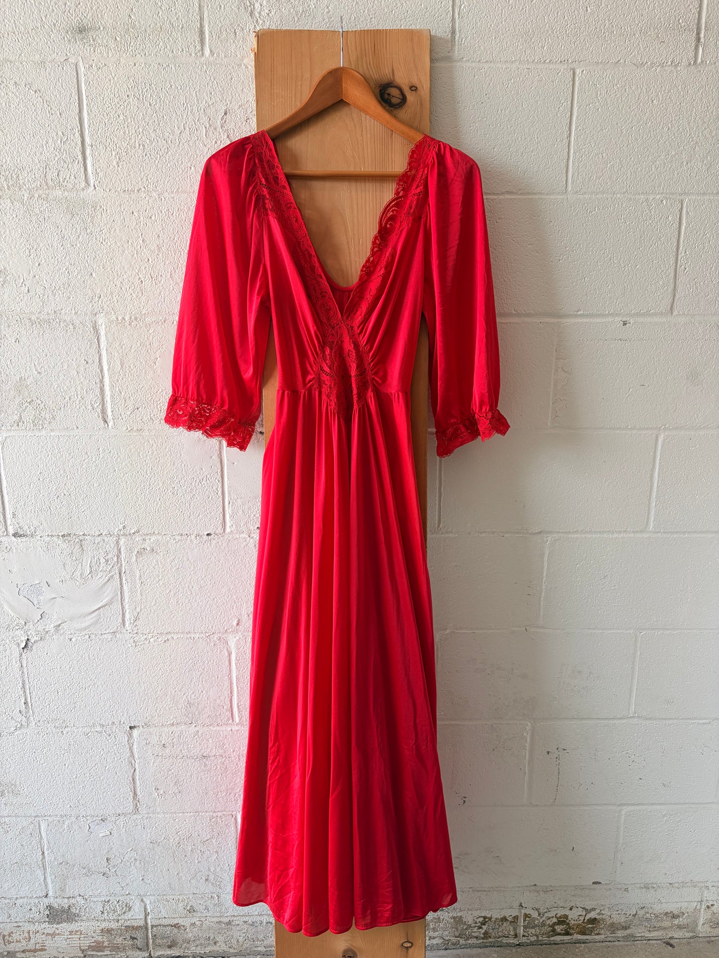 Vtg Olga Red Nightgown : L