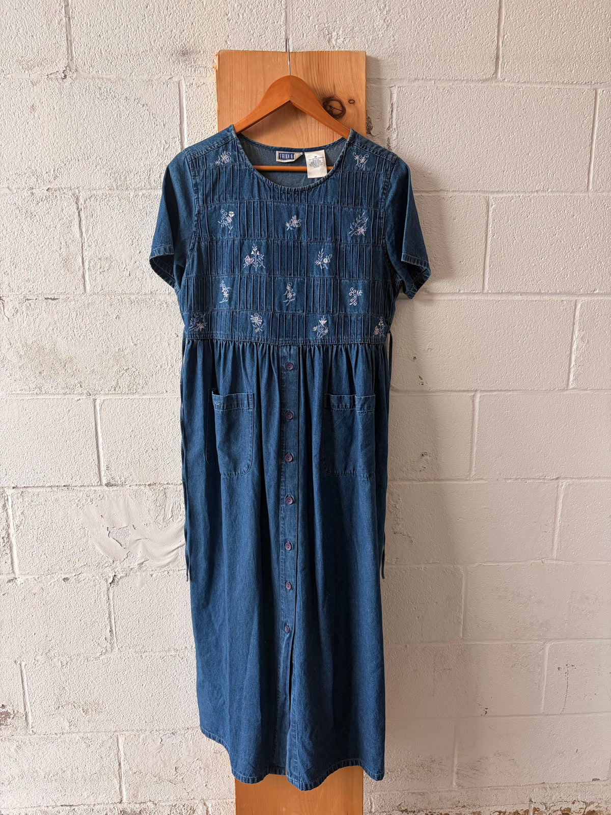 Vtg Floral Embroidered Denim Dress : M