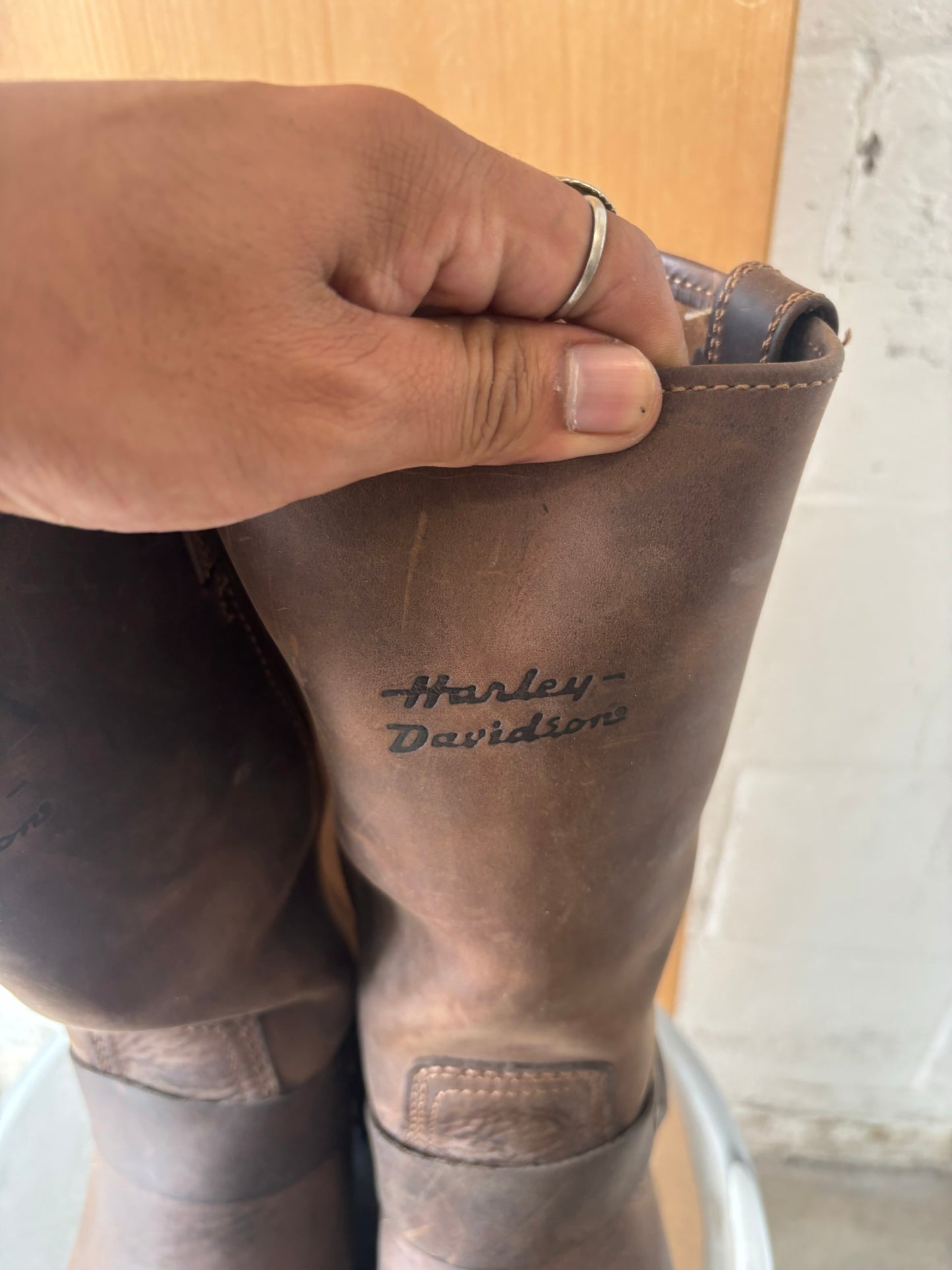 Brown Leather Harley Davidson Boots : Men’s 8.5 (Local Pickup Only)