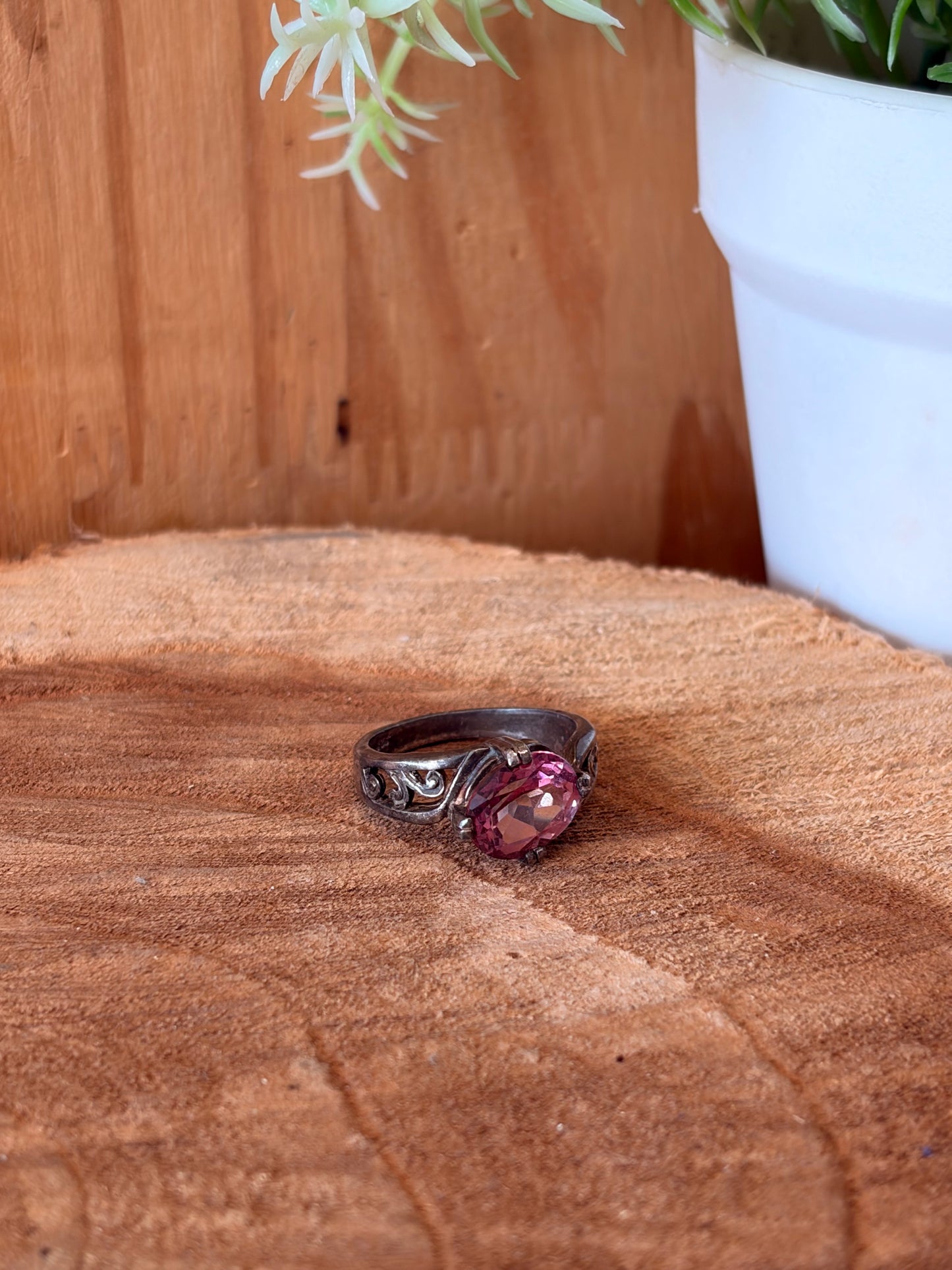 Sterling Pink Stone Ring : Size 6.75