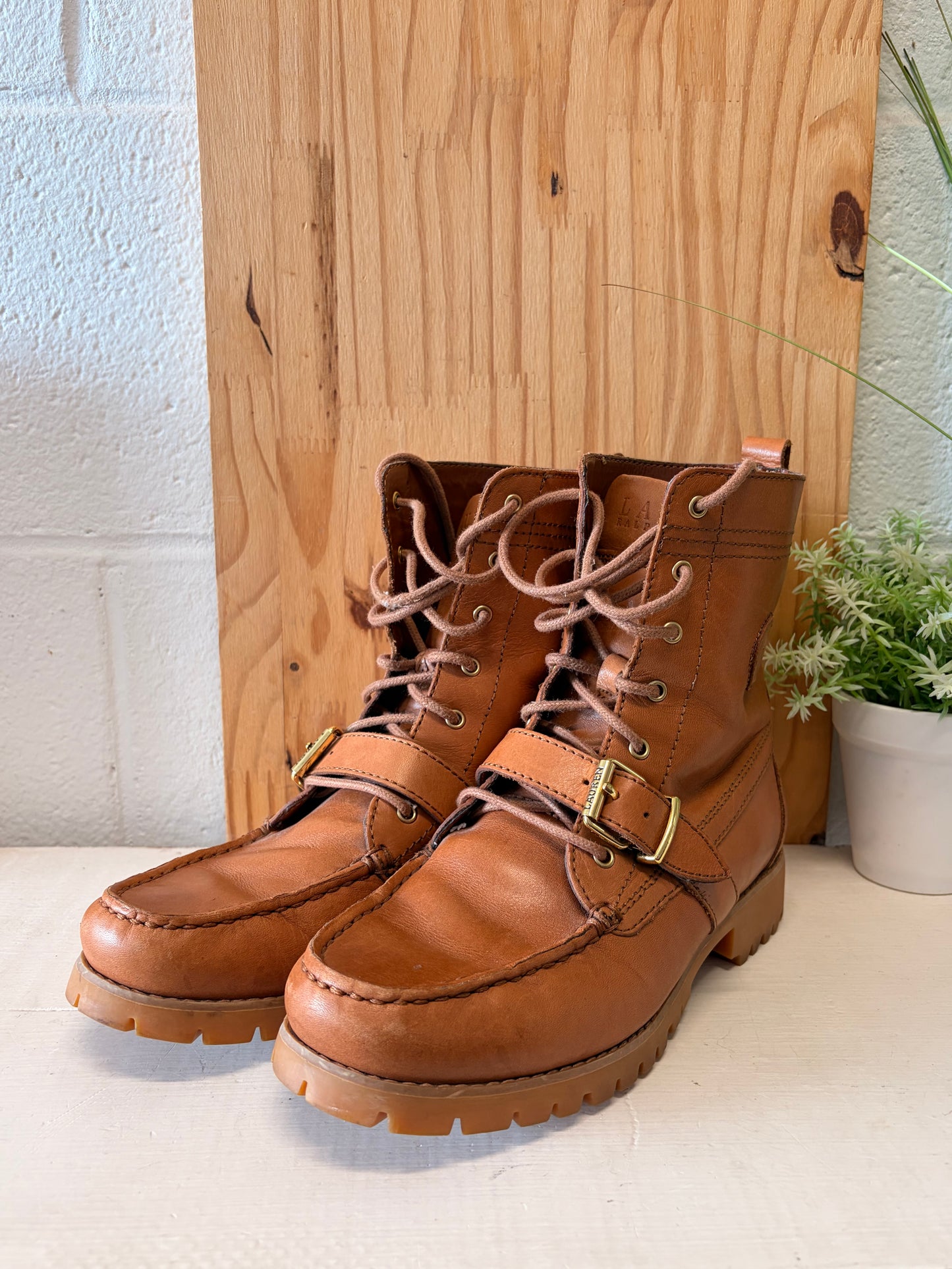 Brown Ralph Lauren Boots : Size 7.5