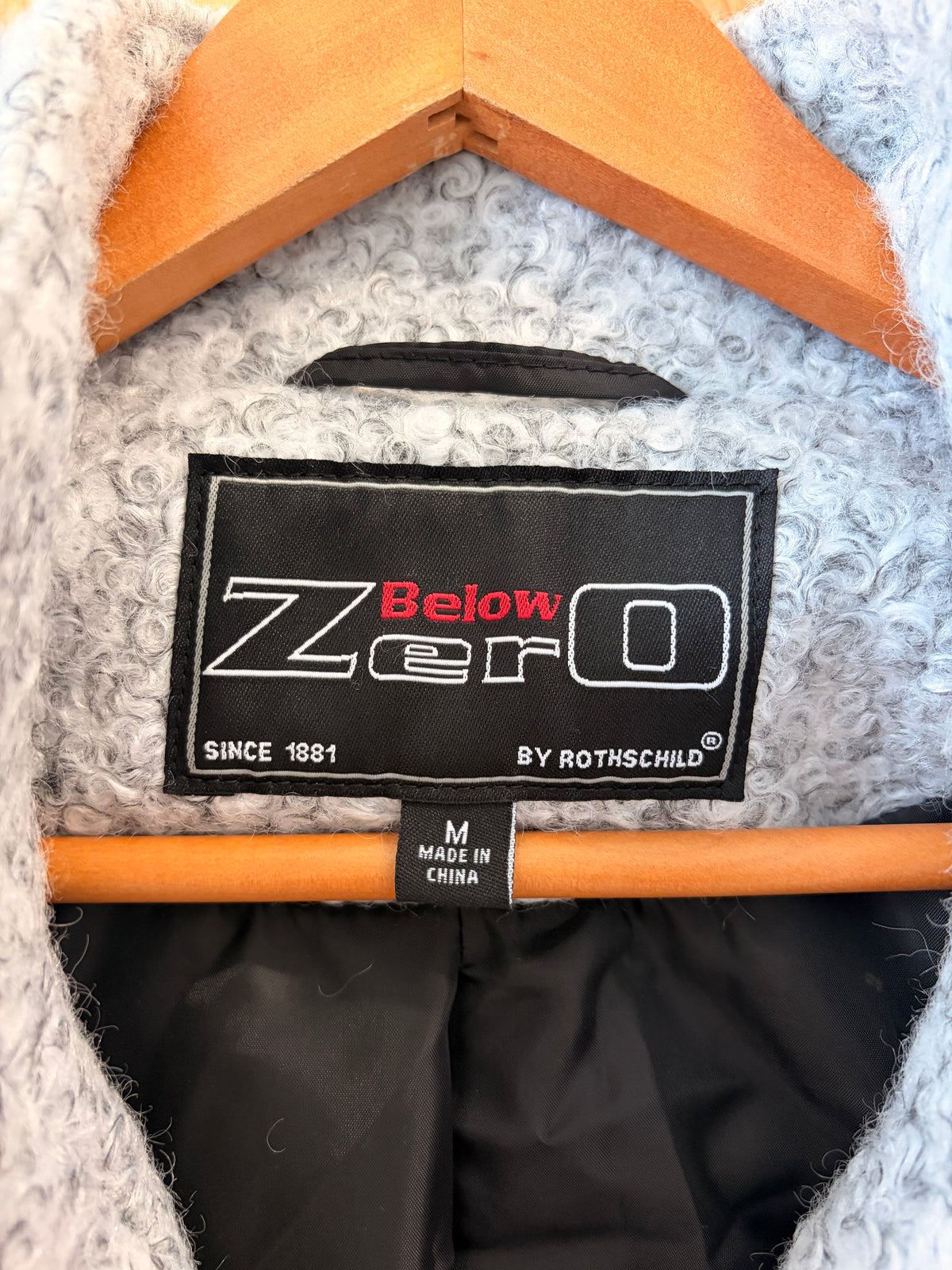 Below Zero Textured Gray Coat : M