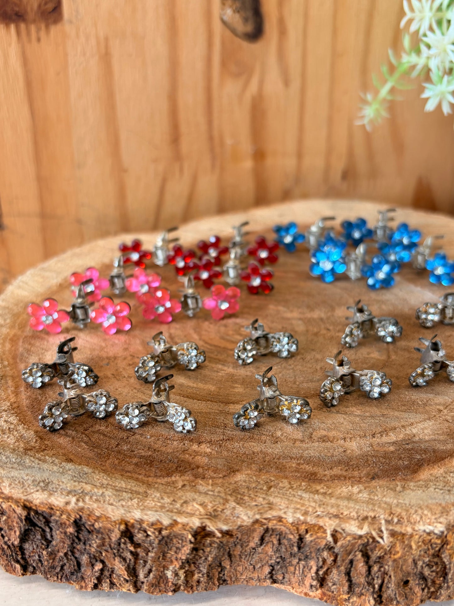 Vtg Set of Metal Rhinestone Hair Clips