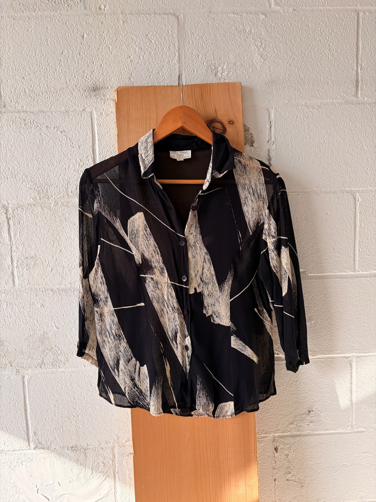Semi Sheer Abstract Top : M/L