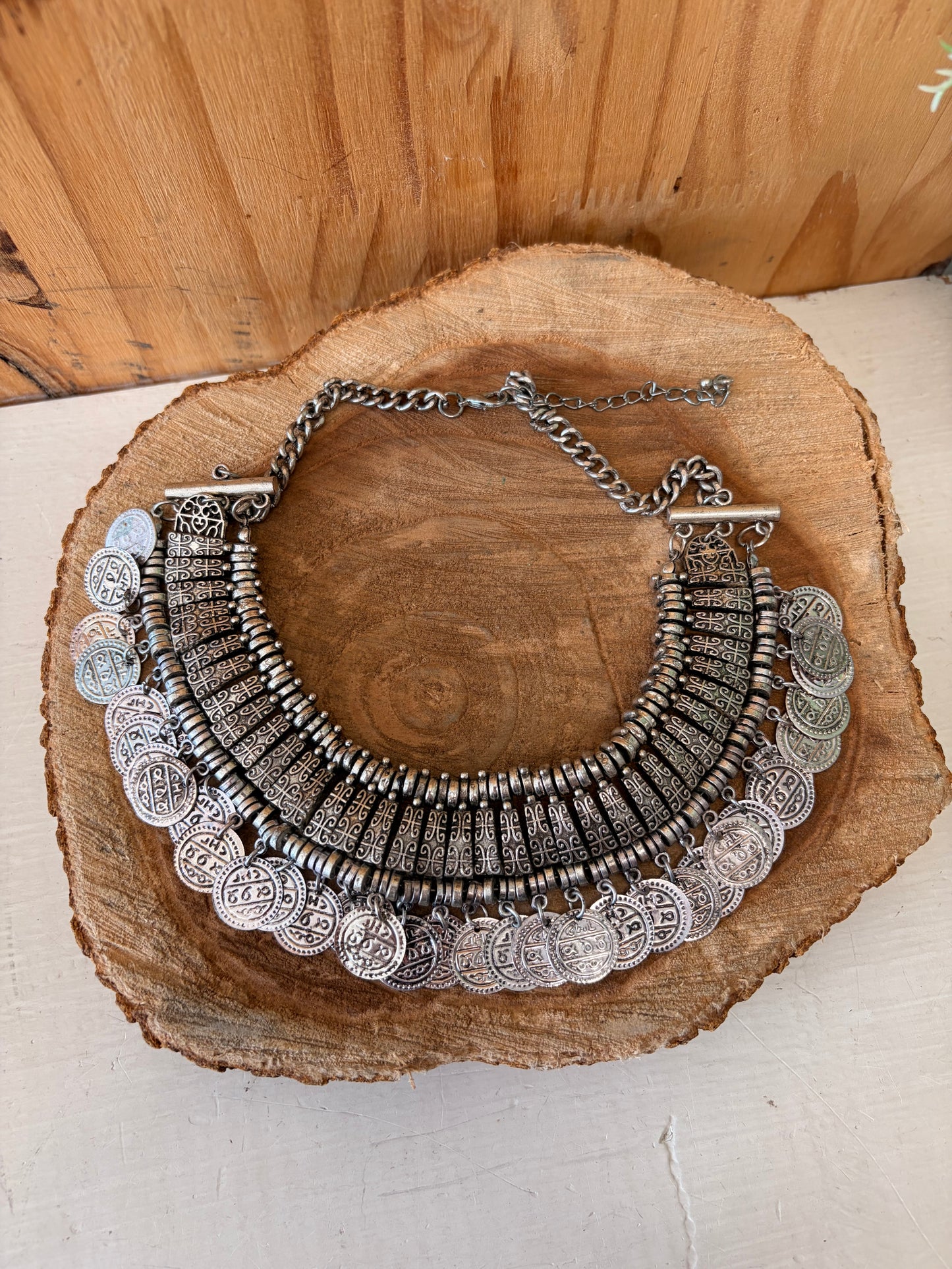 Silver Tone Ornate Necklace