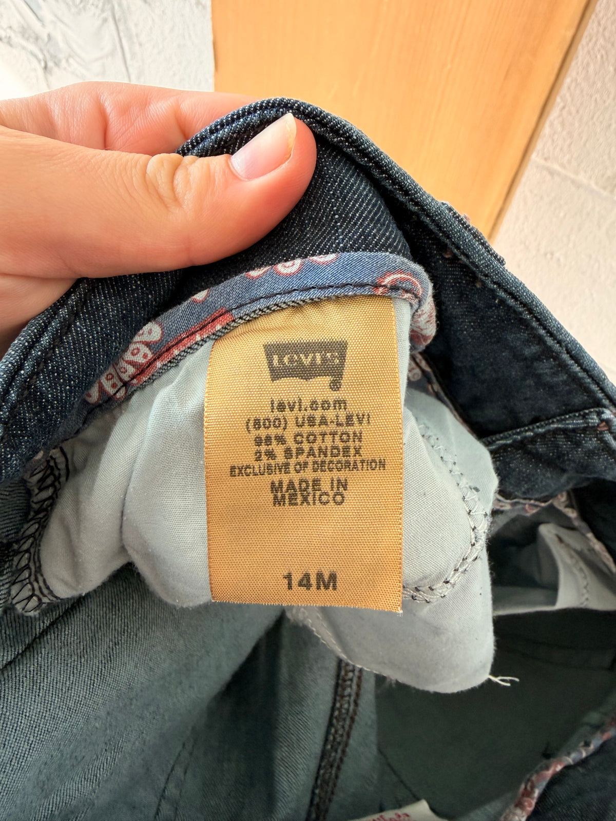 Levi’s Wide Leg Jeans : 14M