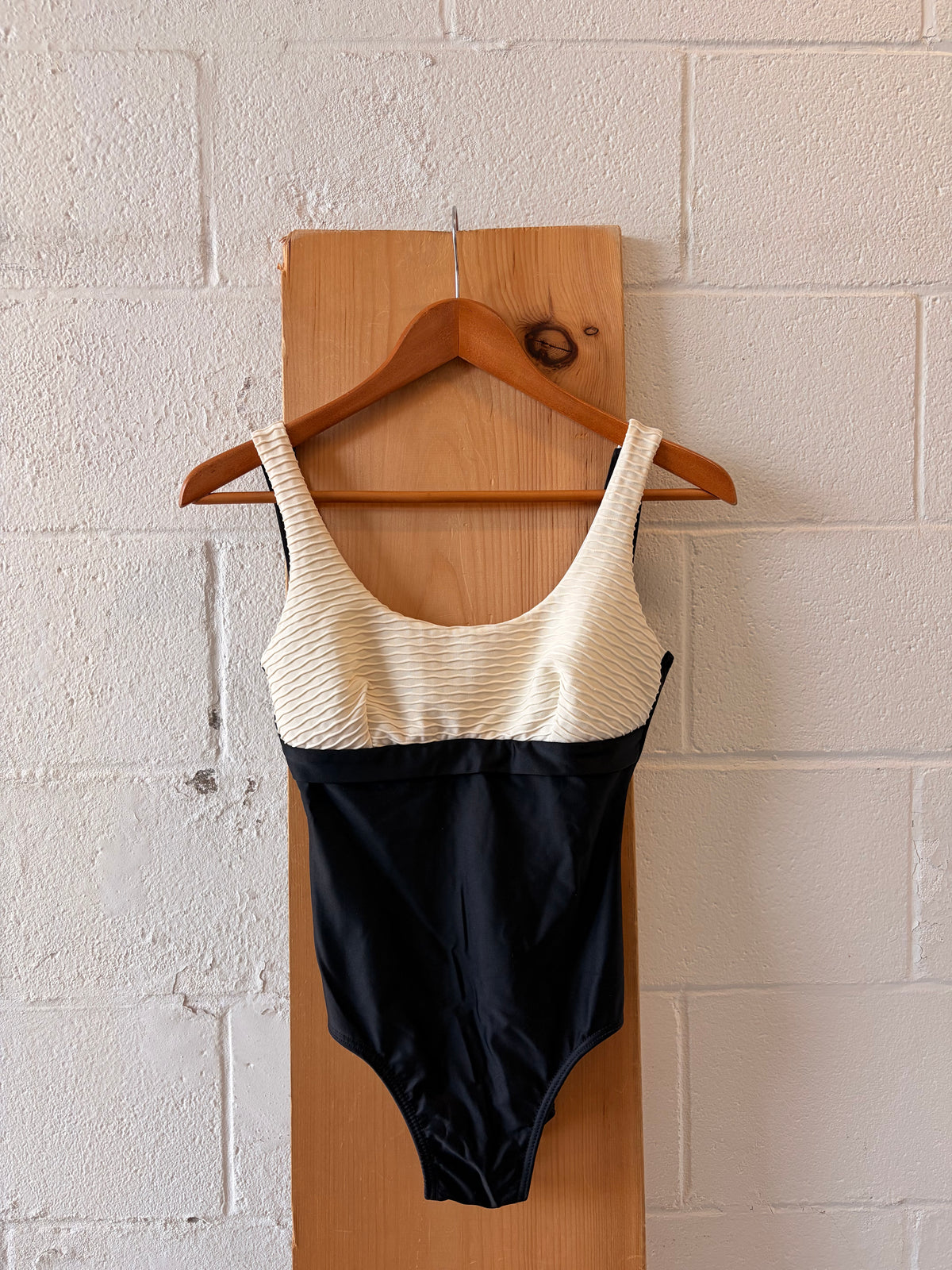 Vtg Black & White Bathing Suit : 10