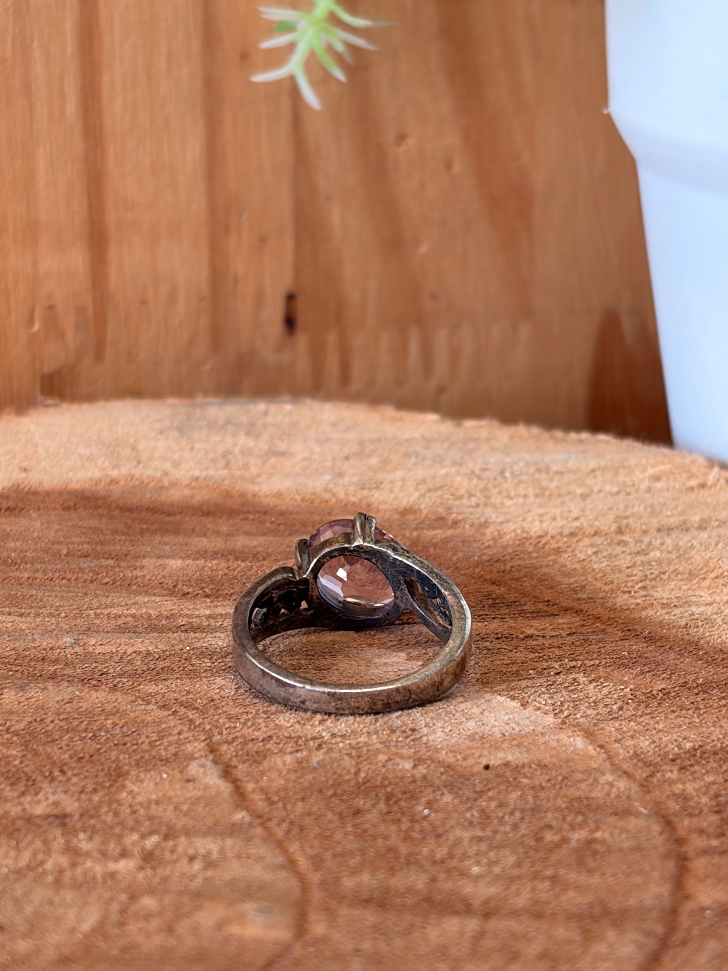 Sterling Pink Stone Ring : Size 6.75