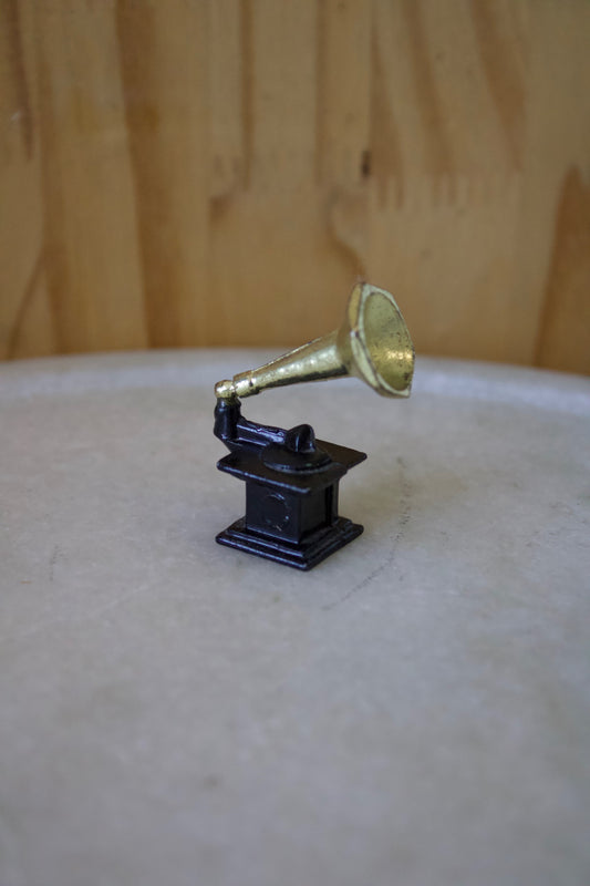 Tiny Gramophone