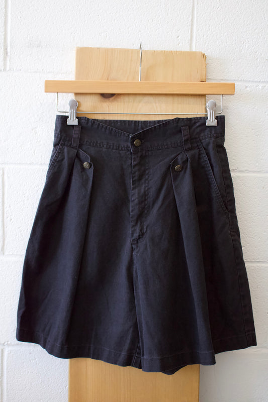 Vtg Black Pleated Shorts : M