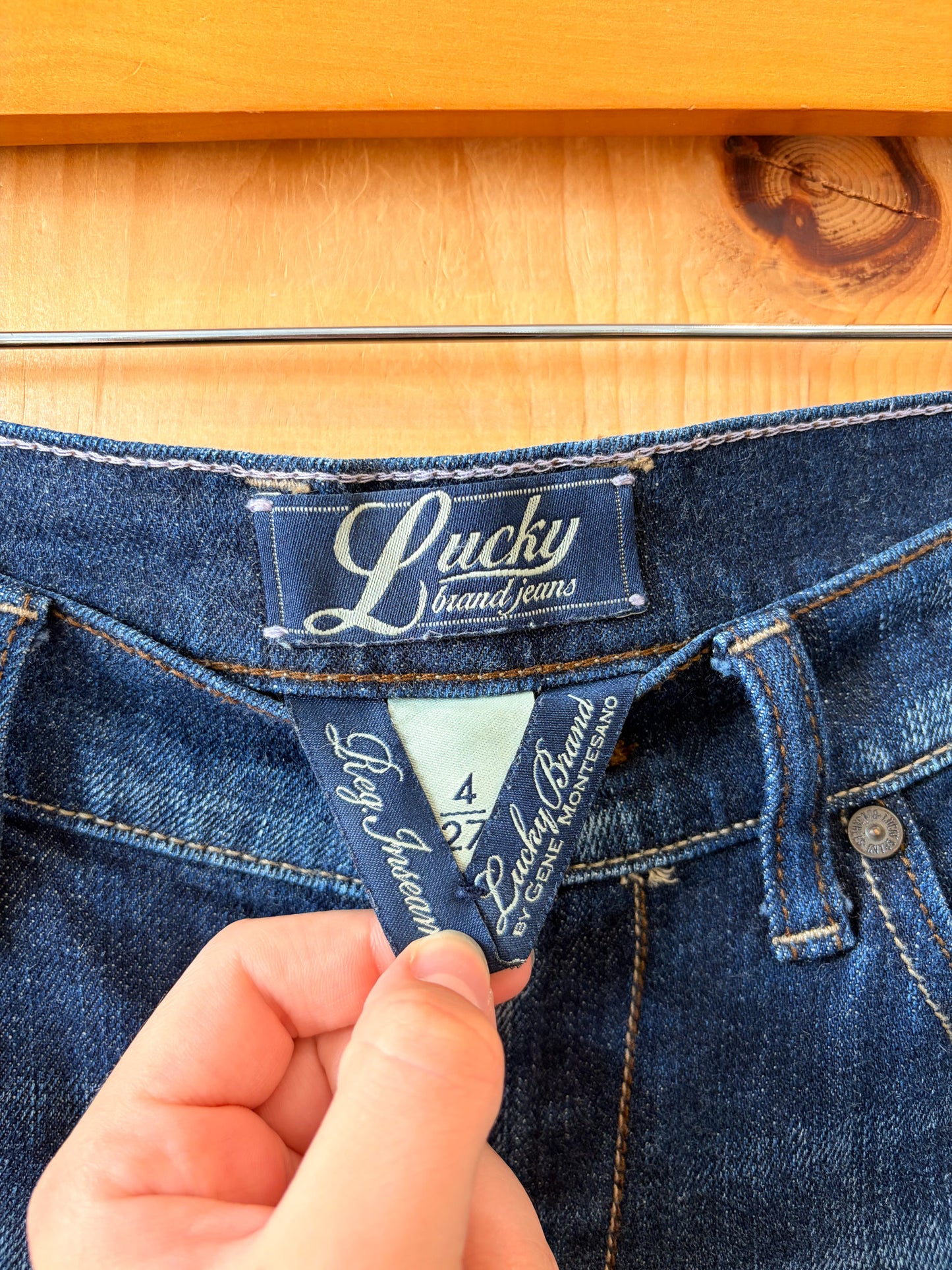 Dark Wash Lucky Brand Jeans : 4/27