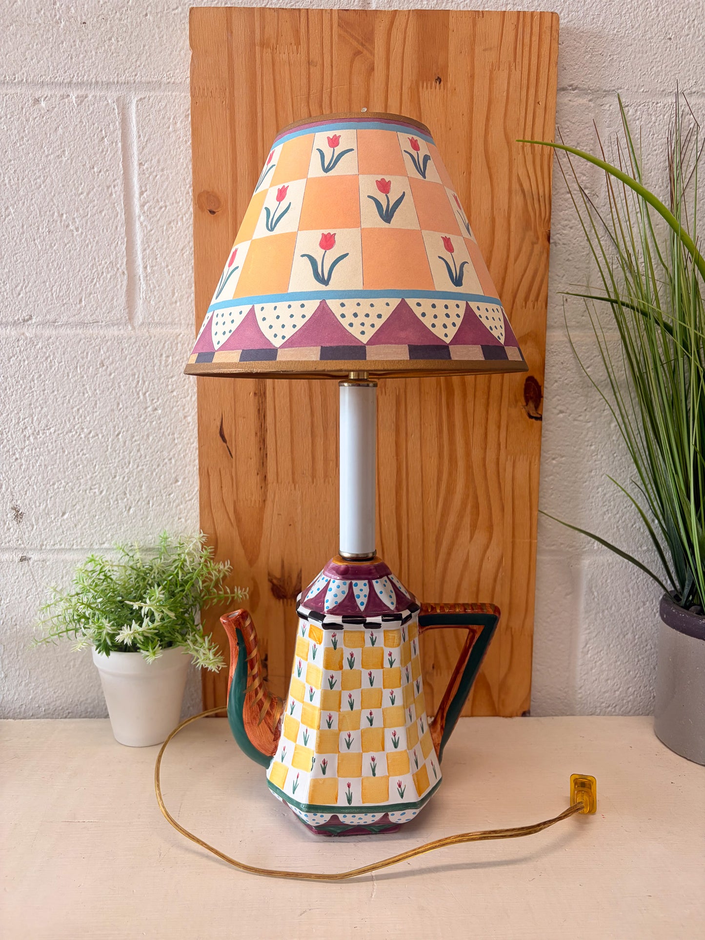 Vtg Hand Painted Teapot Lamp (Local Pick Up Only)