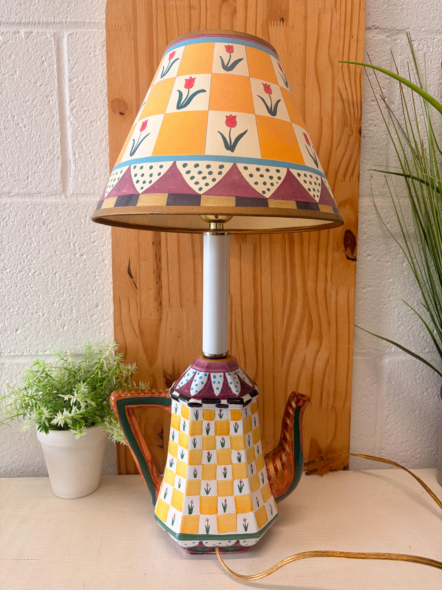 Vtg Hand Painted Teapot Lamp (Local Pick Up Only)