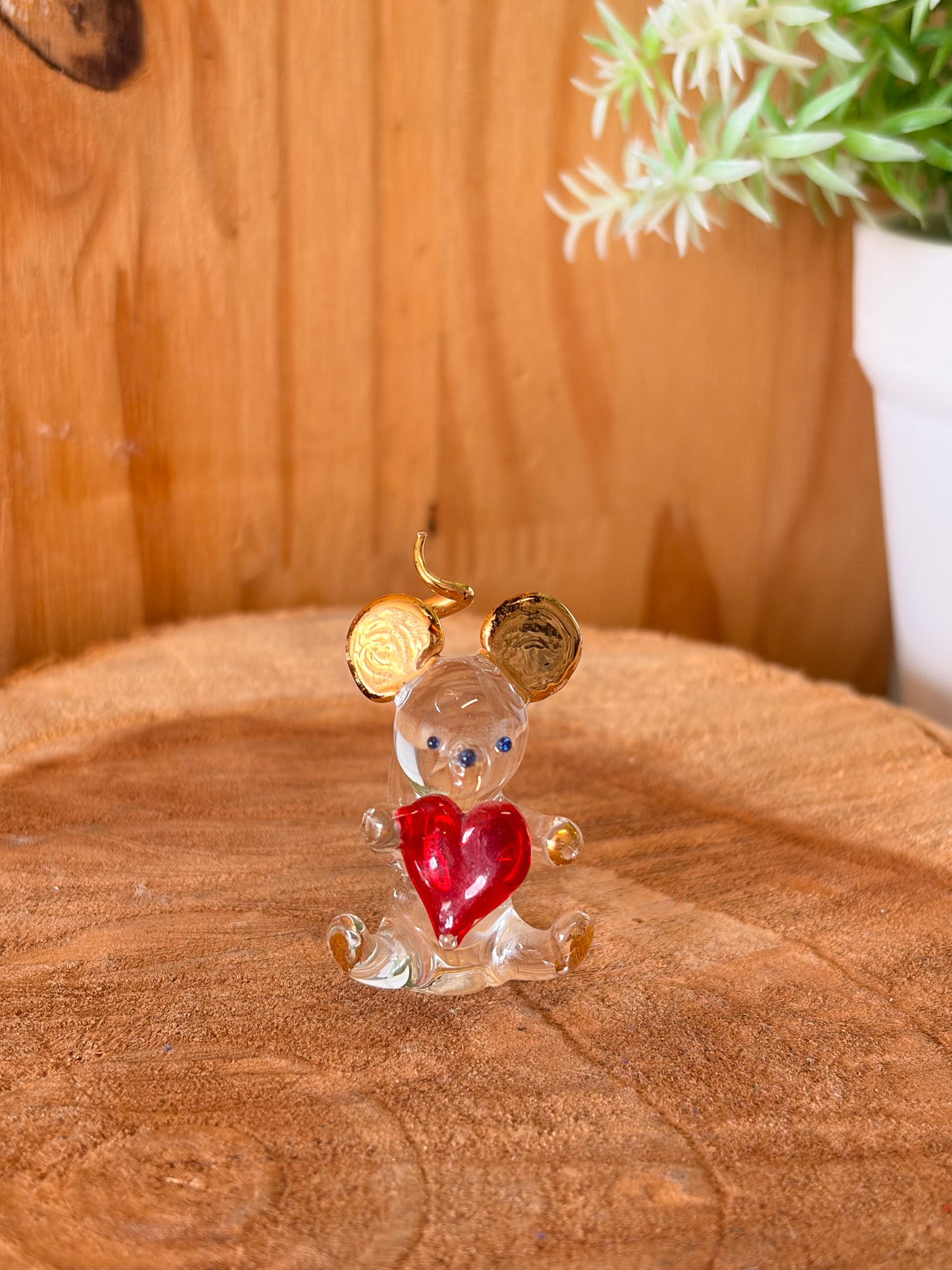 Tiny Glass Mouse Figurine (Local Pick Up Only)