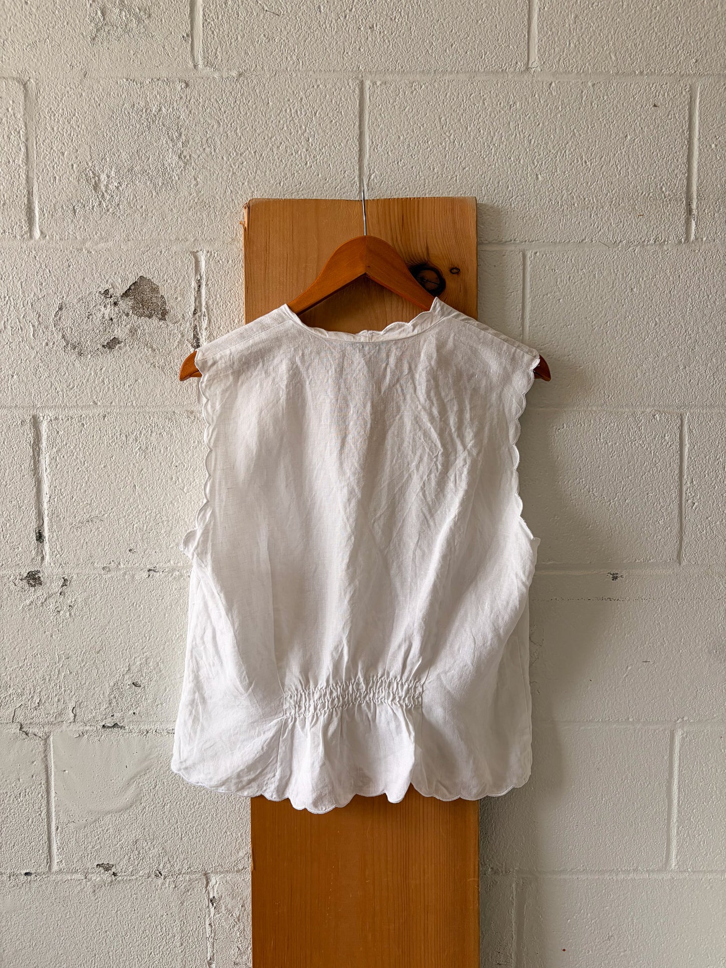 White Scalloped Linen Blouse : 16