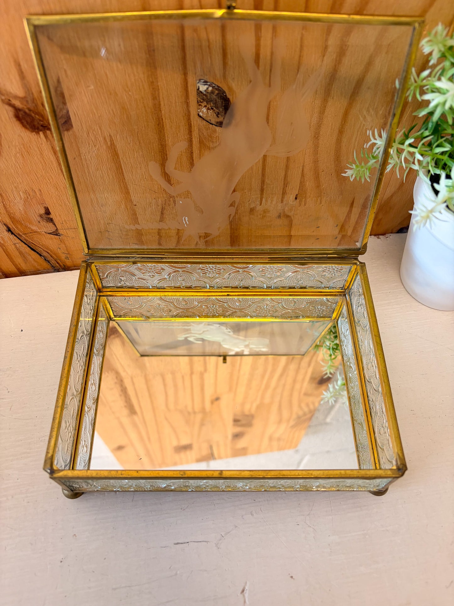 Vtg Unicorn Etched Glass Trinket Box (Local Pick Up Only)