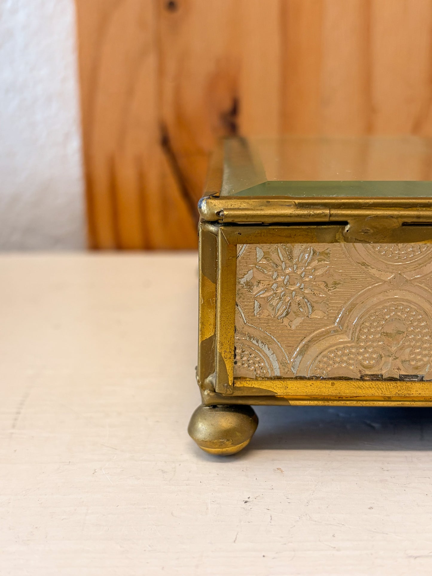 Vtg Unicorn Etched Glass Trinket Box (Local Pick Up Only)