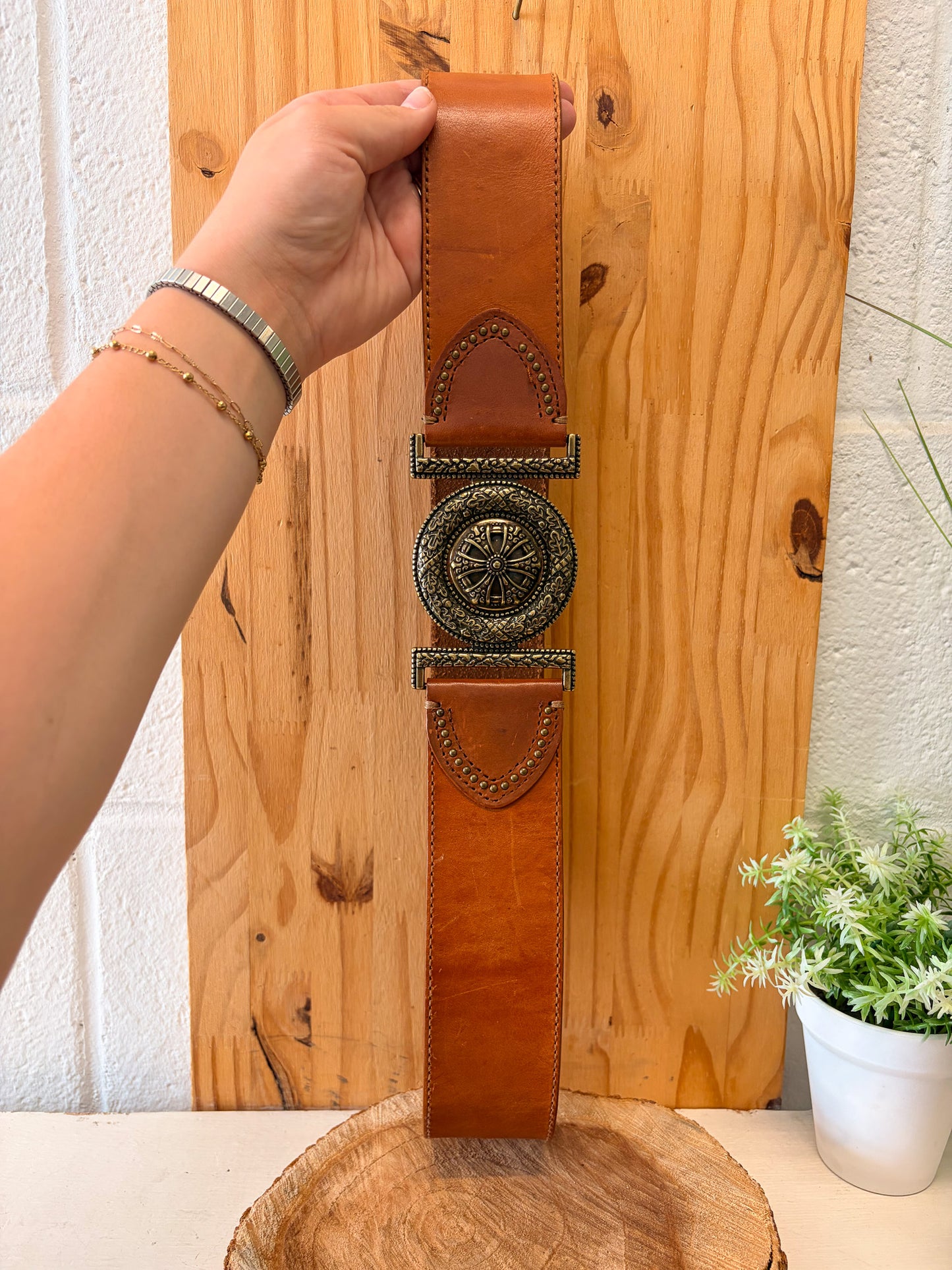 Brown Round Buckle Leather Belt : 1X/2X