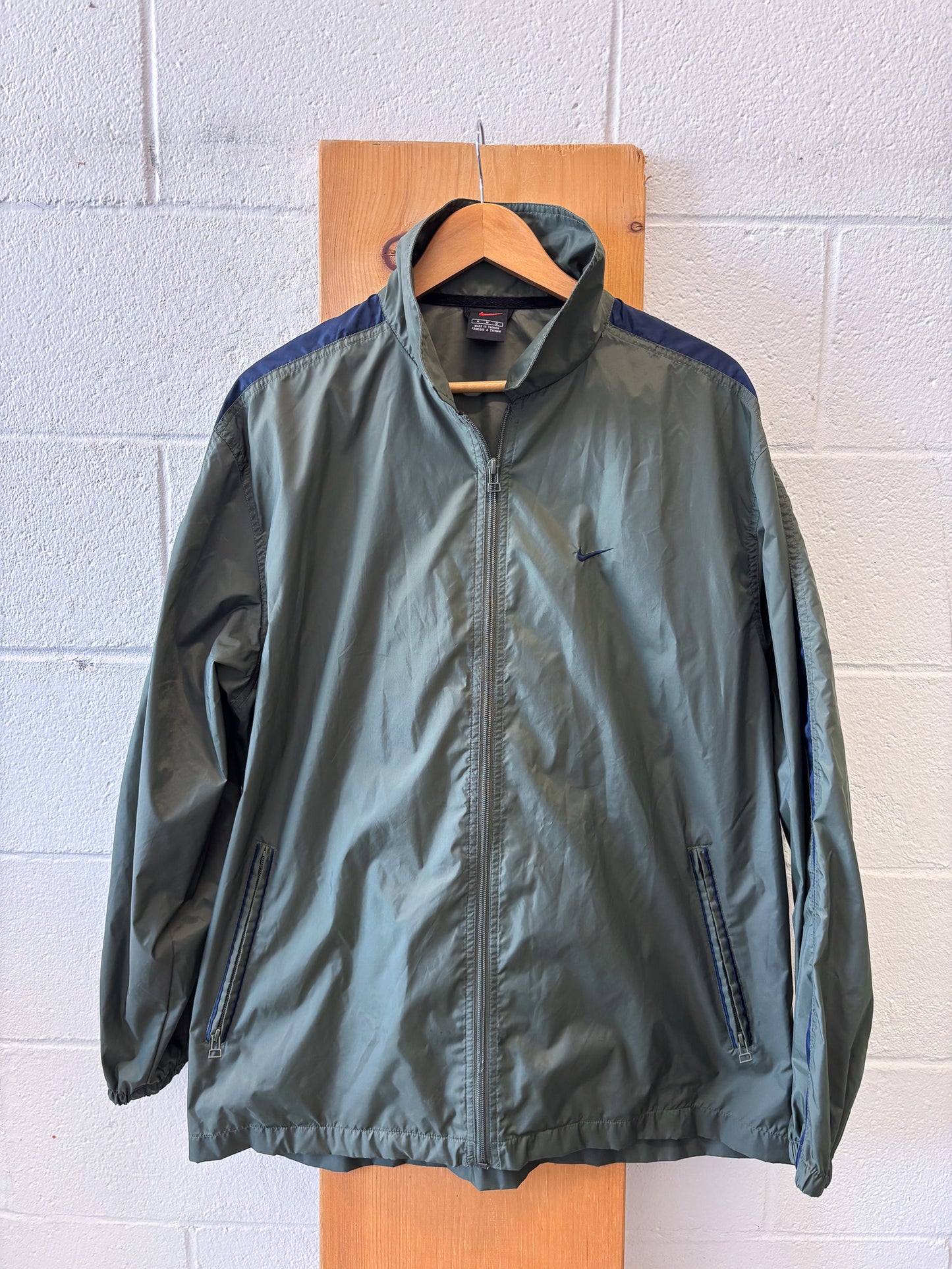 90s NIke Windbreaker: M