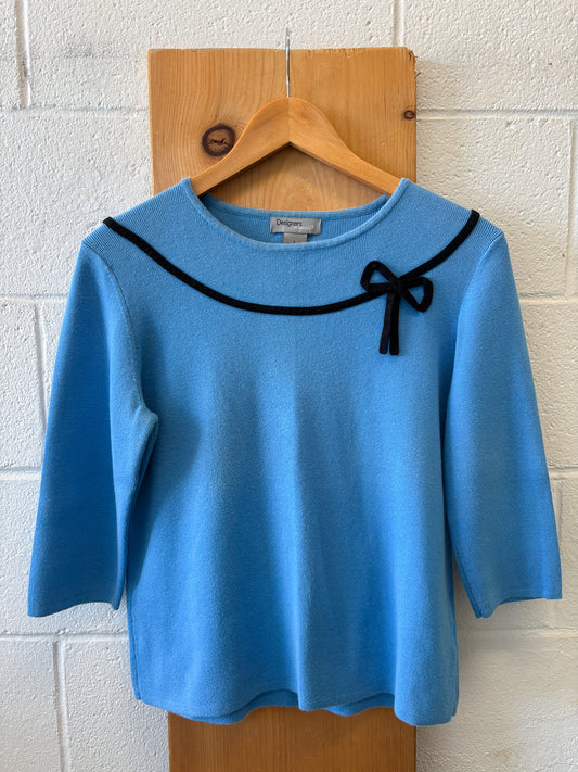 Blue and Black Bow Quarter Length Top: L