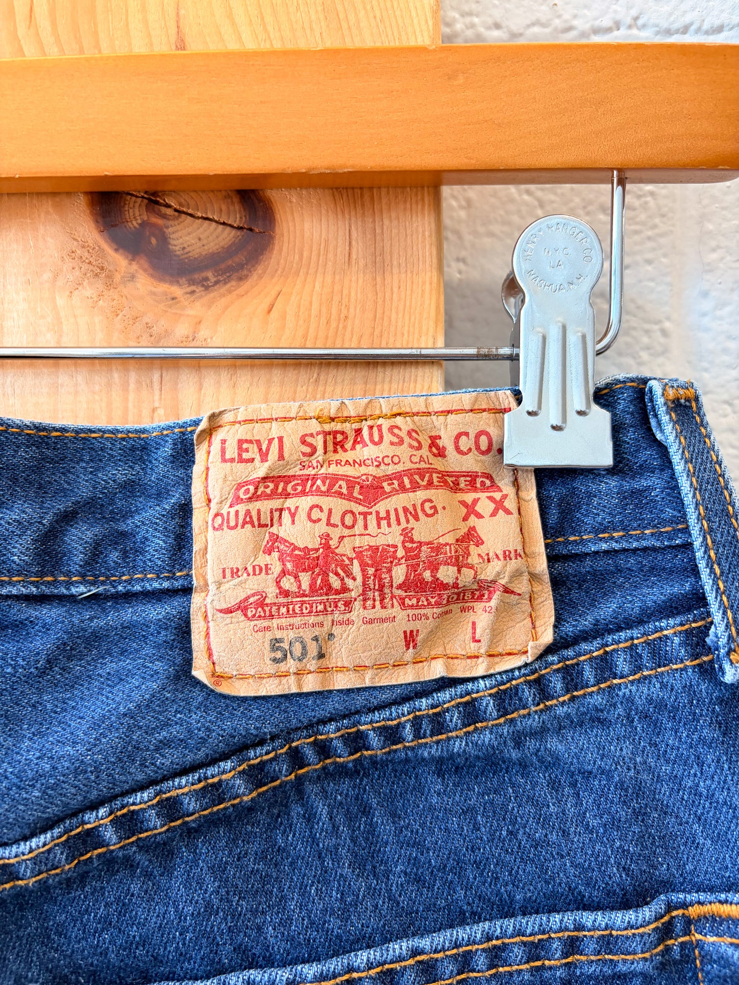 Y2K Levi's 501 Cut Offs : 32"W
