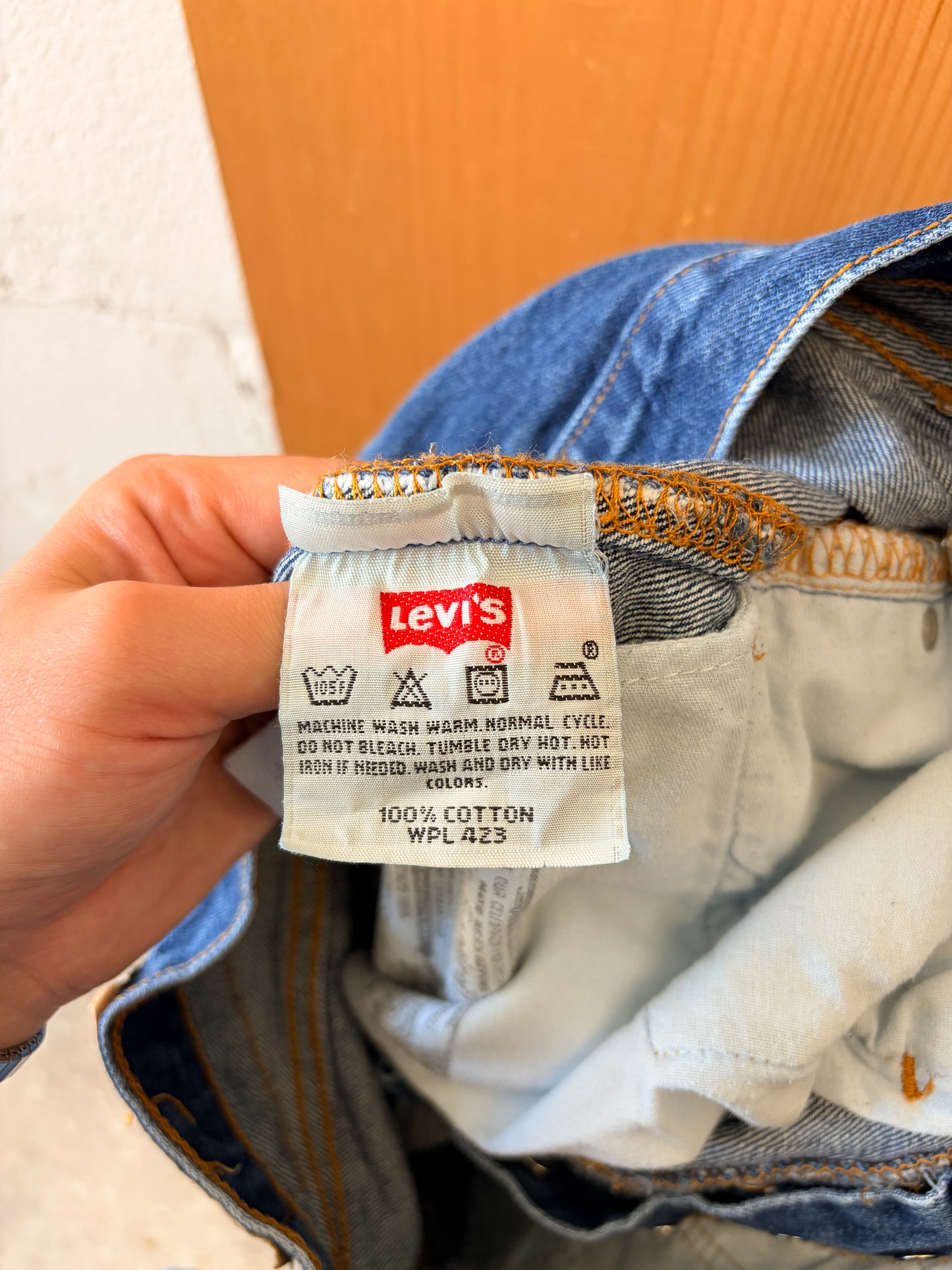 Y2K Levi's 501 Cut Offs : 32"W