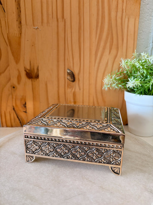 Etched Silver Jewelry Box (Local Pick Up Only)