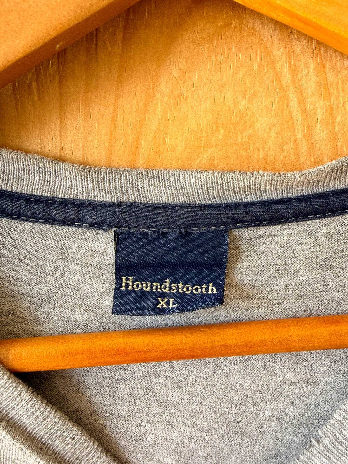 Houndstooth Gray Long Sleeve : XL