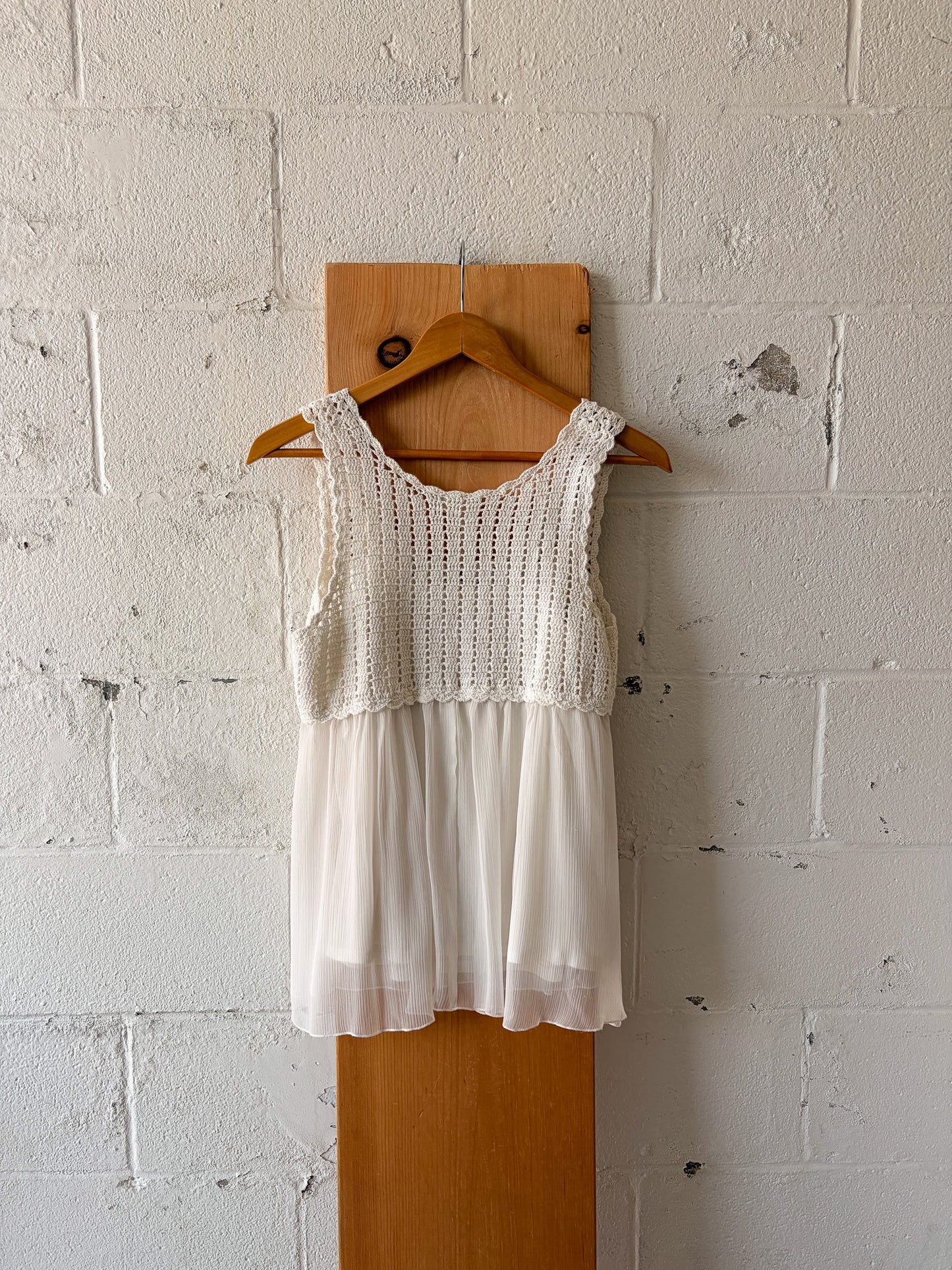 Flowy Layered Crochet Tank : S