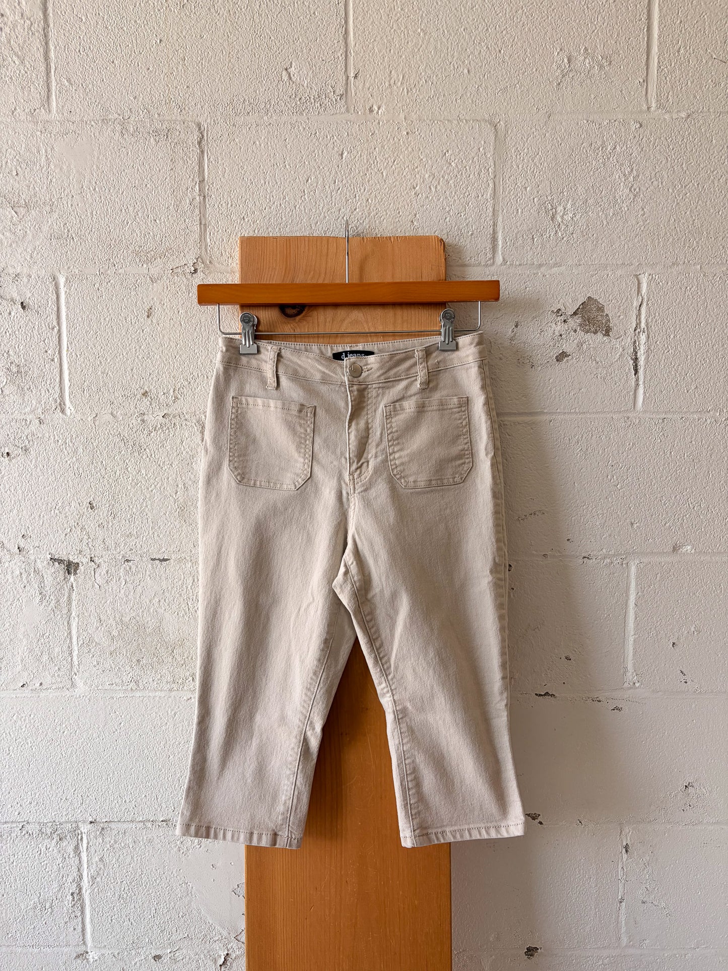 Light Beige Capris : 6