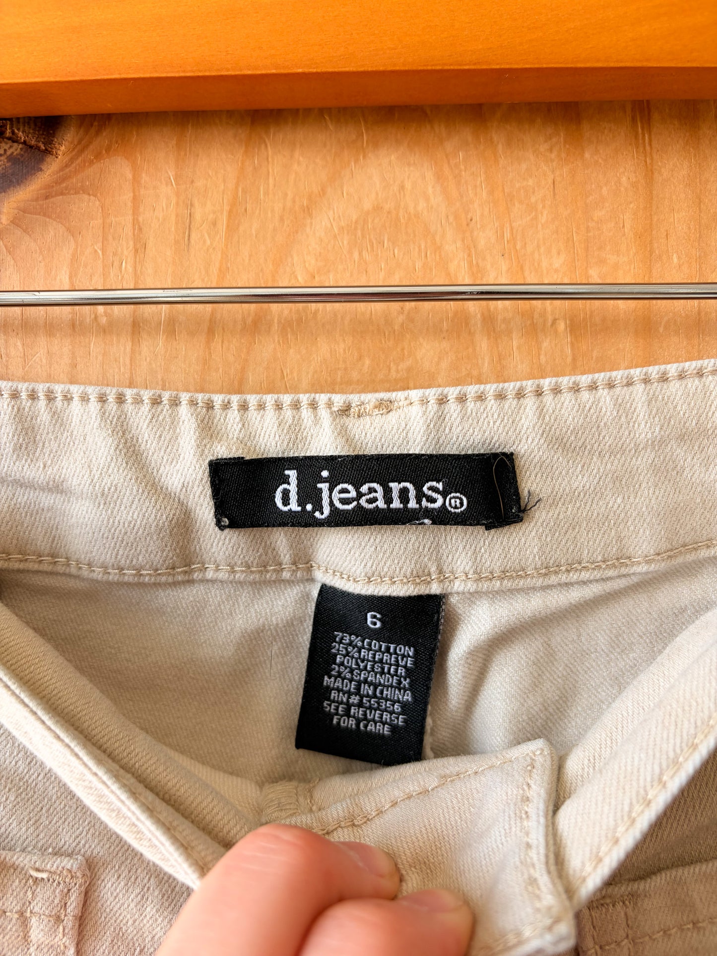 Light Beige Capris : 6