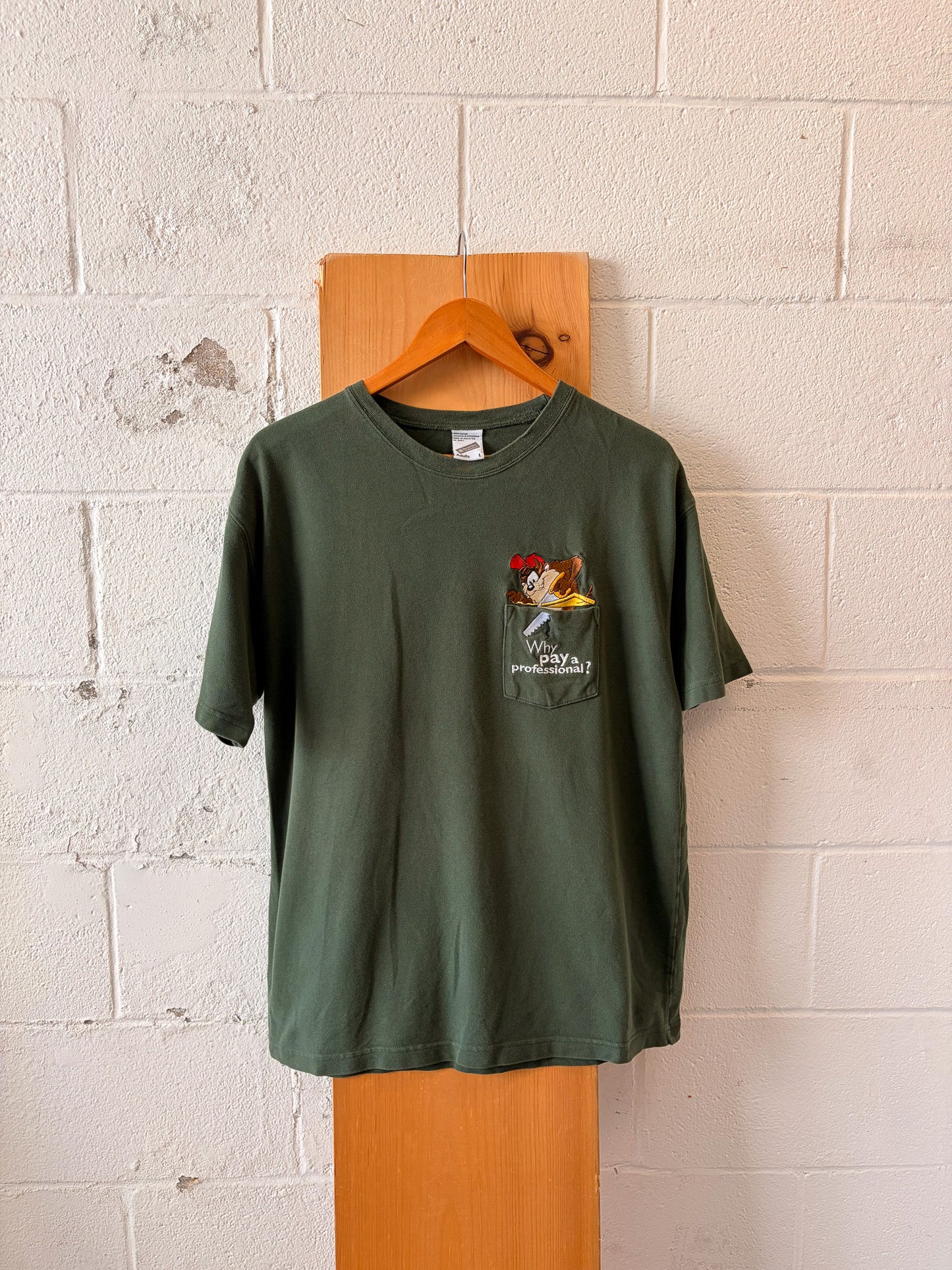 Vtg Tasmanian Devil "Why Pay a Professional?" Tee : L