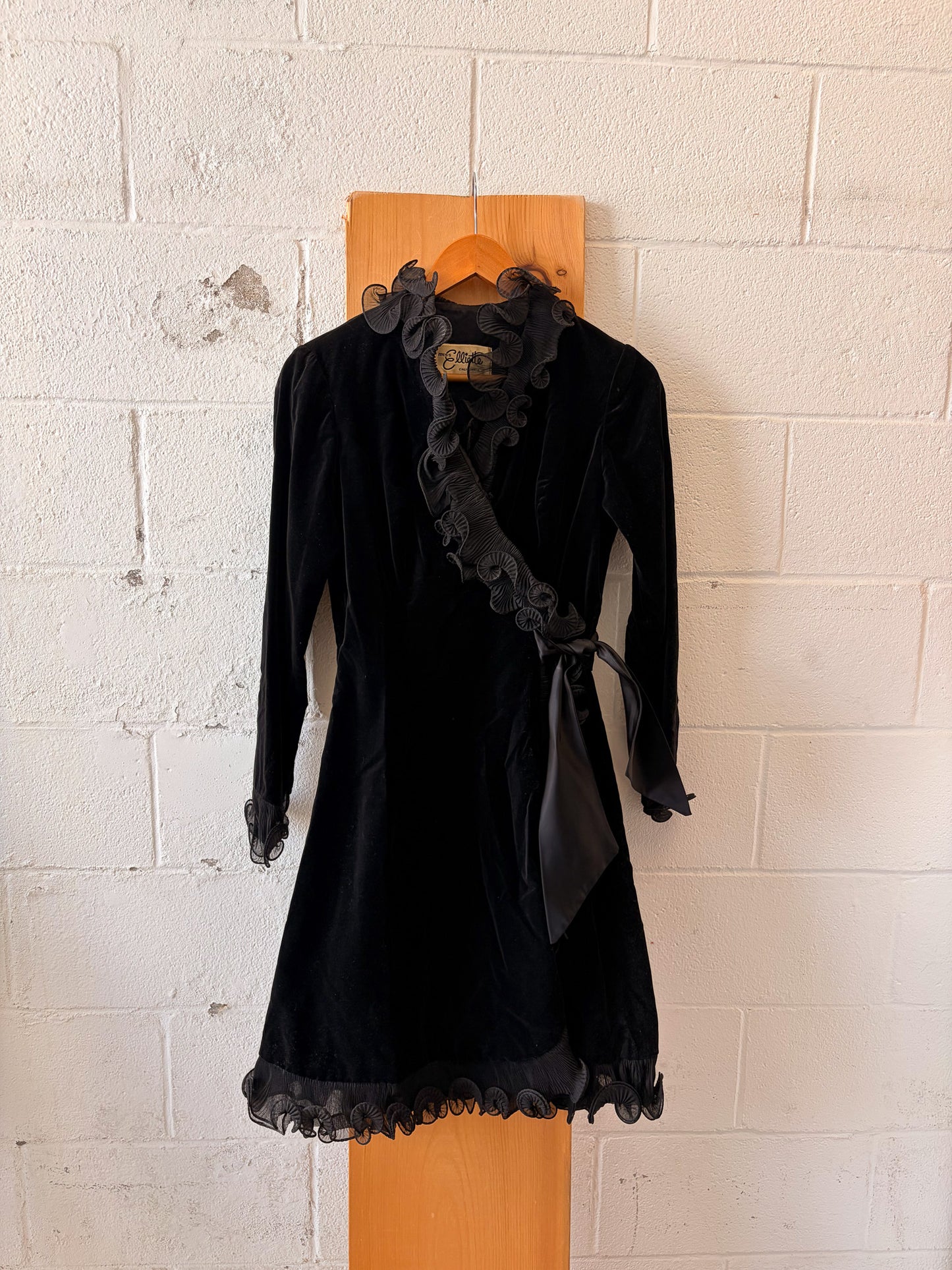 Vtg Miss Elliette Velvet Ruffle Wrap Dress : S/M