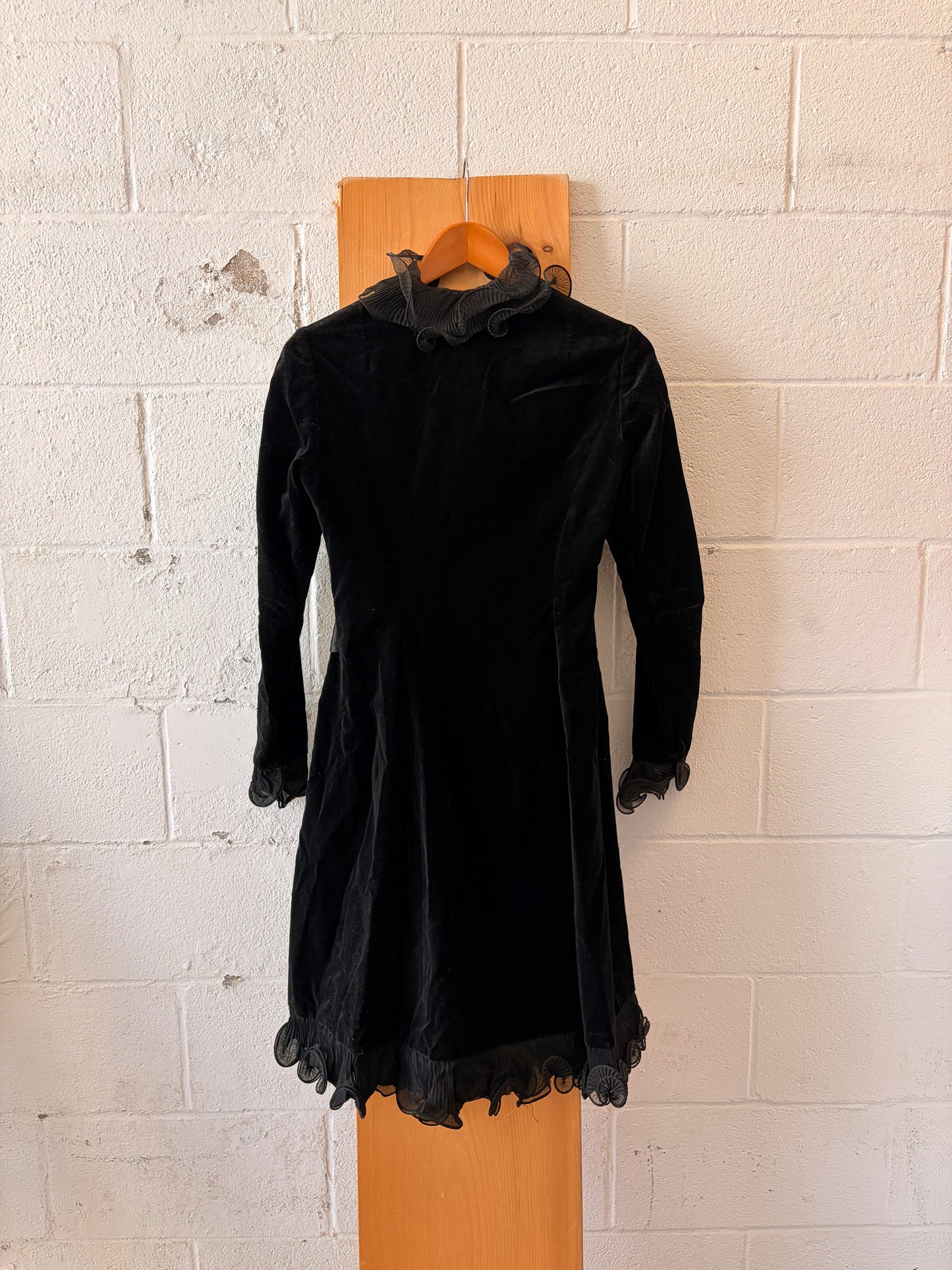 Vtg Miss Elliette Velvet Ruffle Wrap Dress : S/M