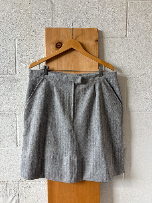 Grey Skirt : XL