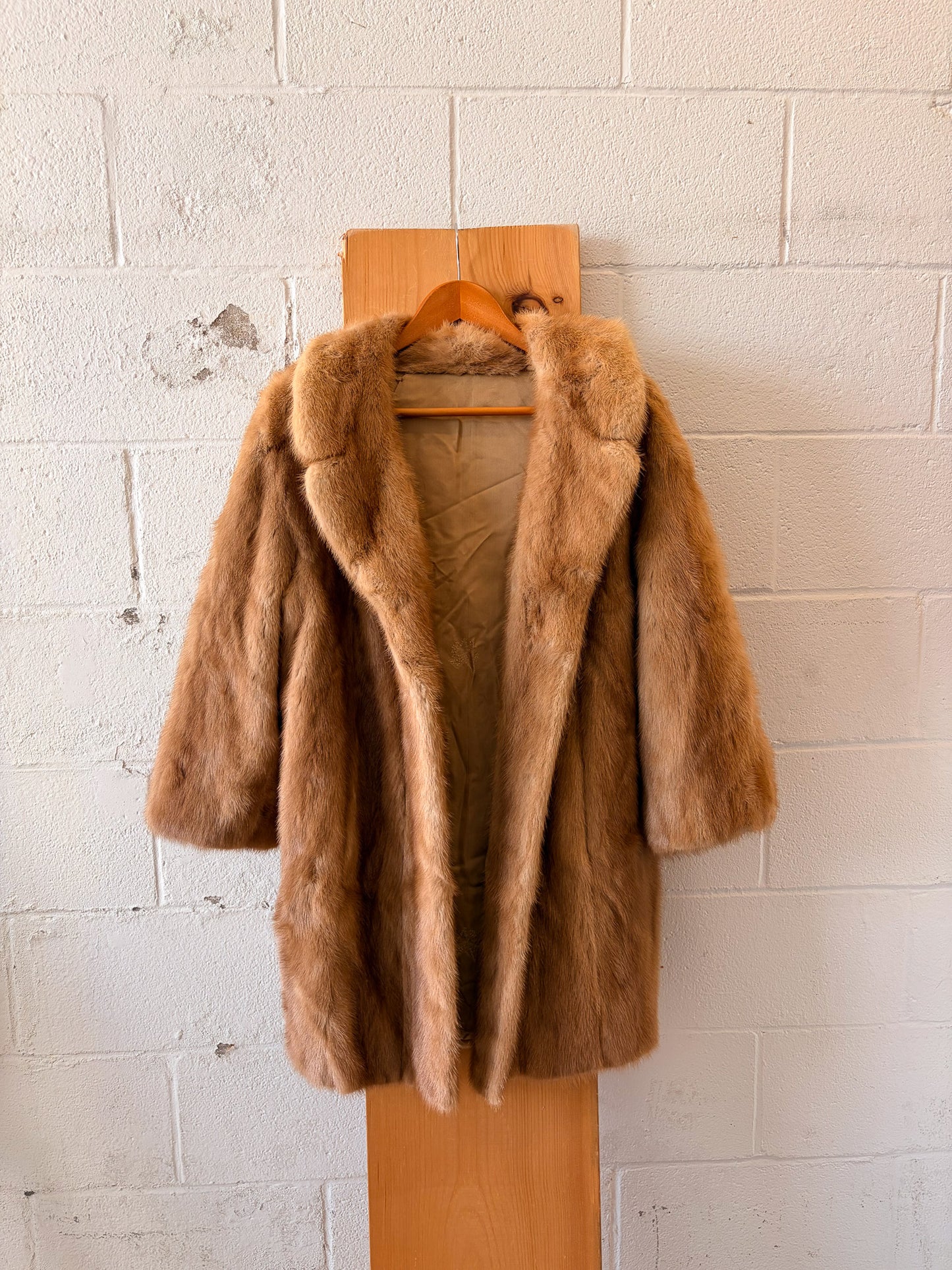 Vtg Fur Coat : M/L (Local Pick Up Only)