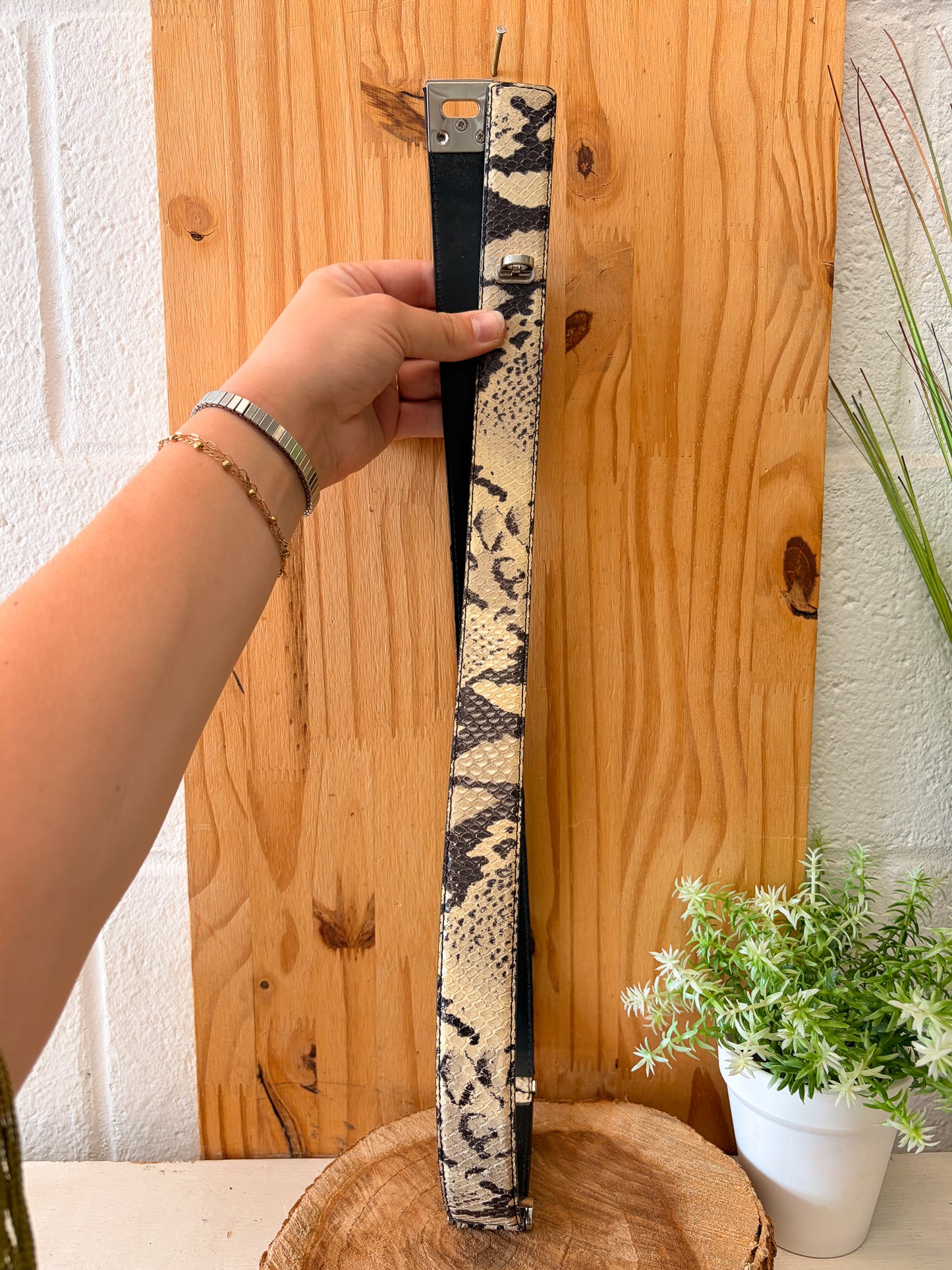 Snake Skin Patterned Italian Leather Belt : M