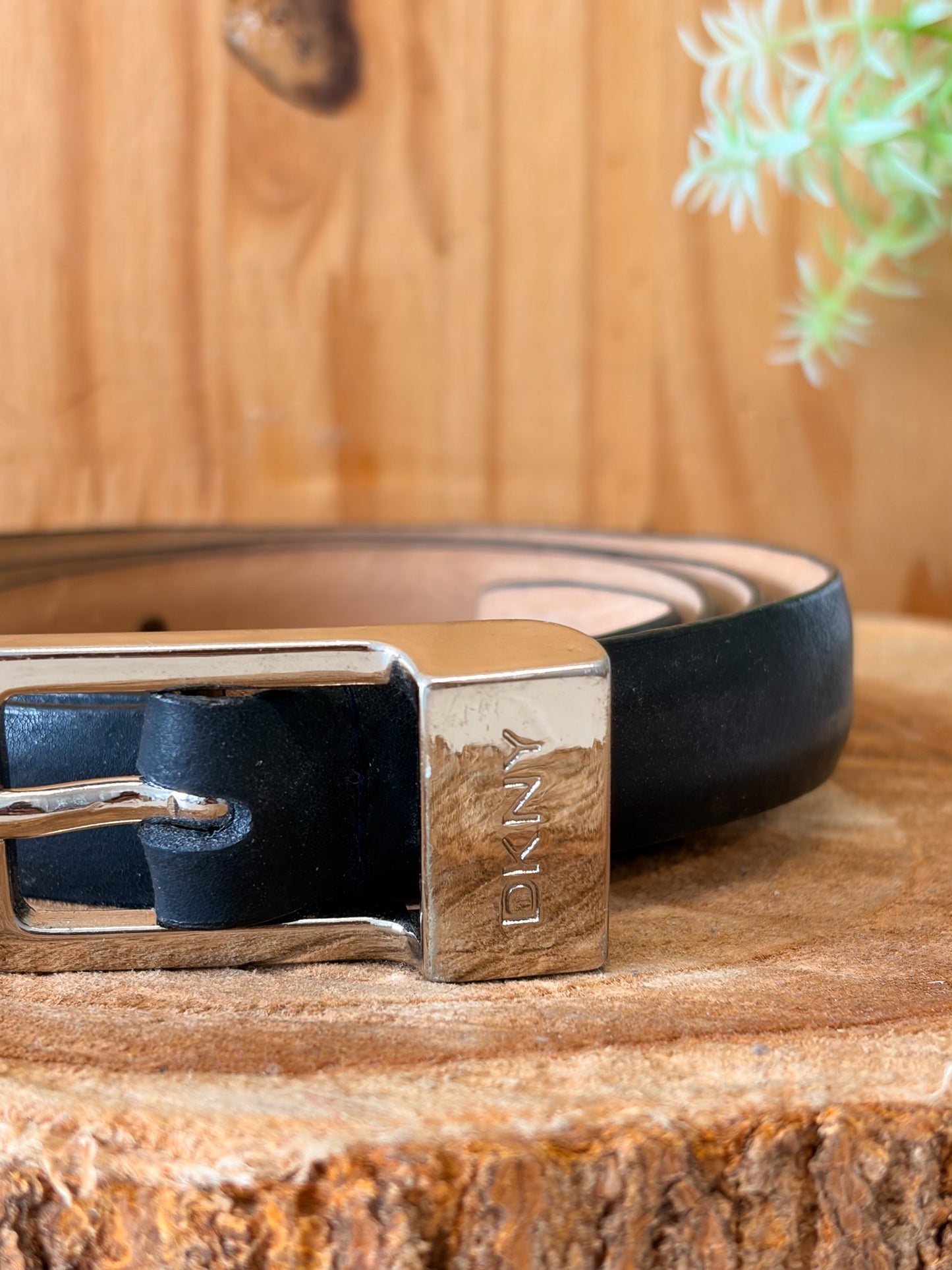 DKNY Classic Skinny Black Leather Belt : XL