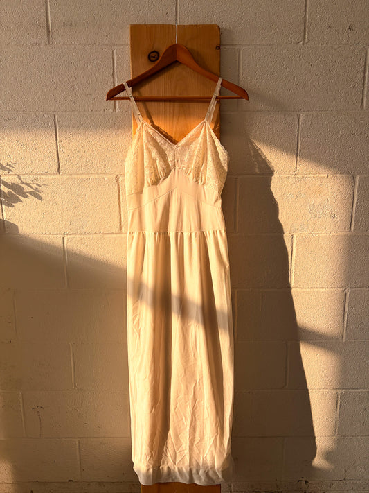 Vtg Cream Lace Slip : S/M