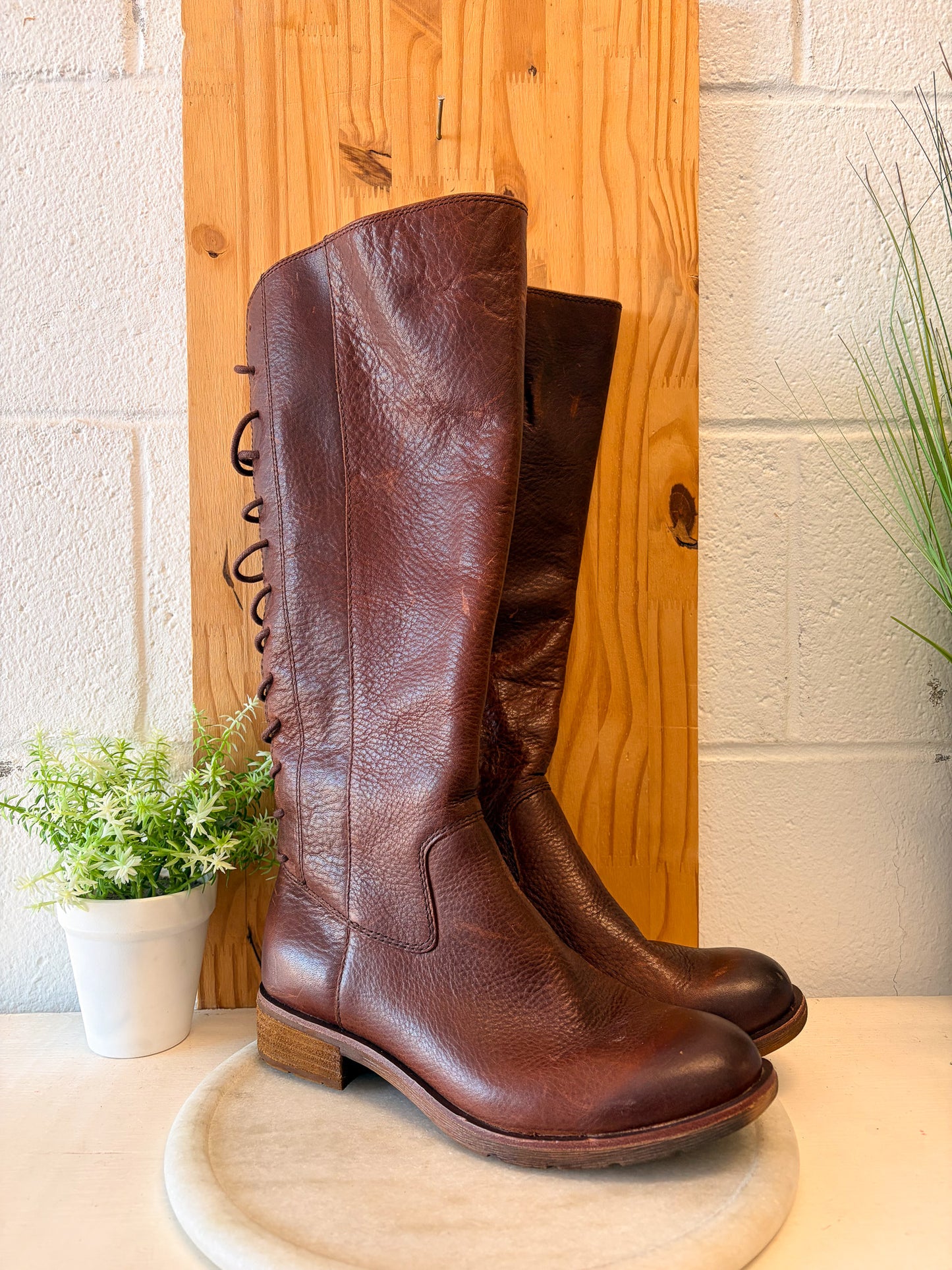 Sofft Brown Zip Lace-Up Leather Boots : Size 7 (Local Pick Up Only)