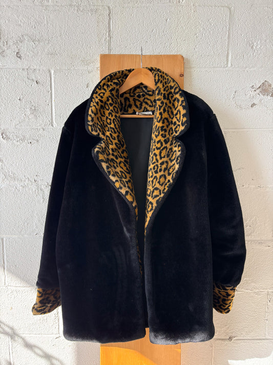 Vtg Fuzzy Cheetah Jacket : M (Local Pick Up Only)