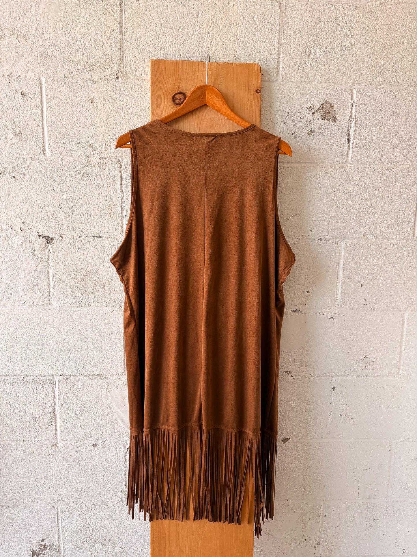 Long Sleeveless Fringe Cardigan : 3X
