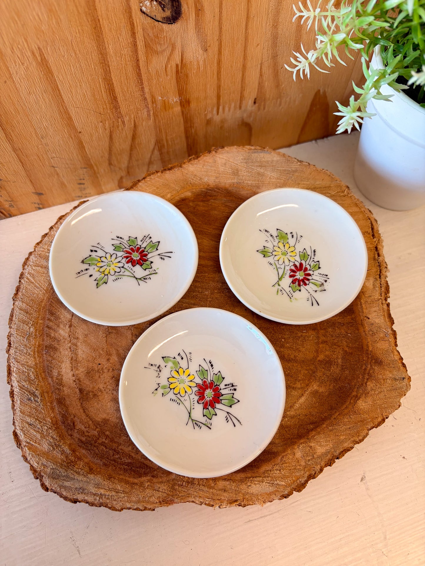 Little Vtg Floral Saucer Plates