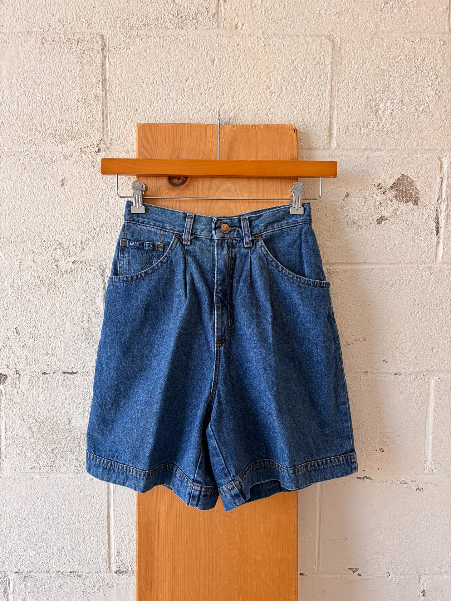 Vtg Lee Medium Wash Denim Shorts : 6 Med