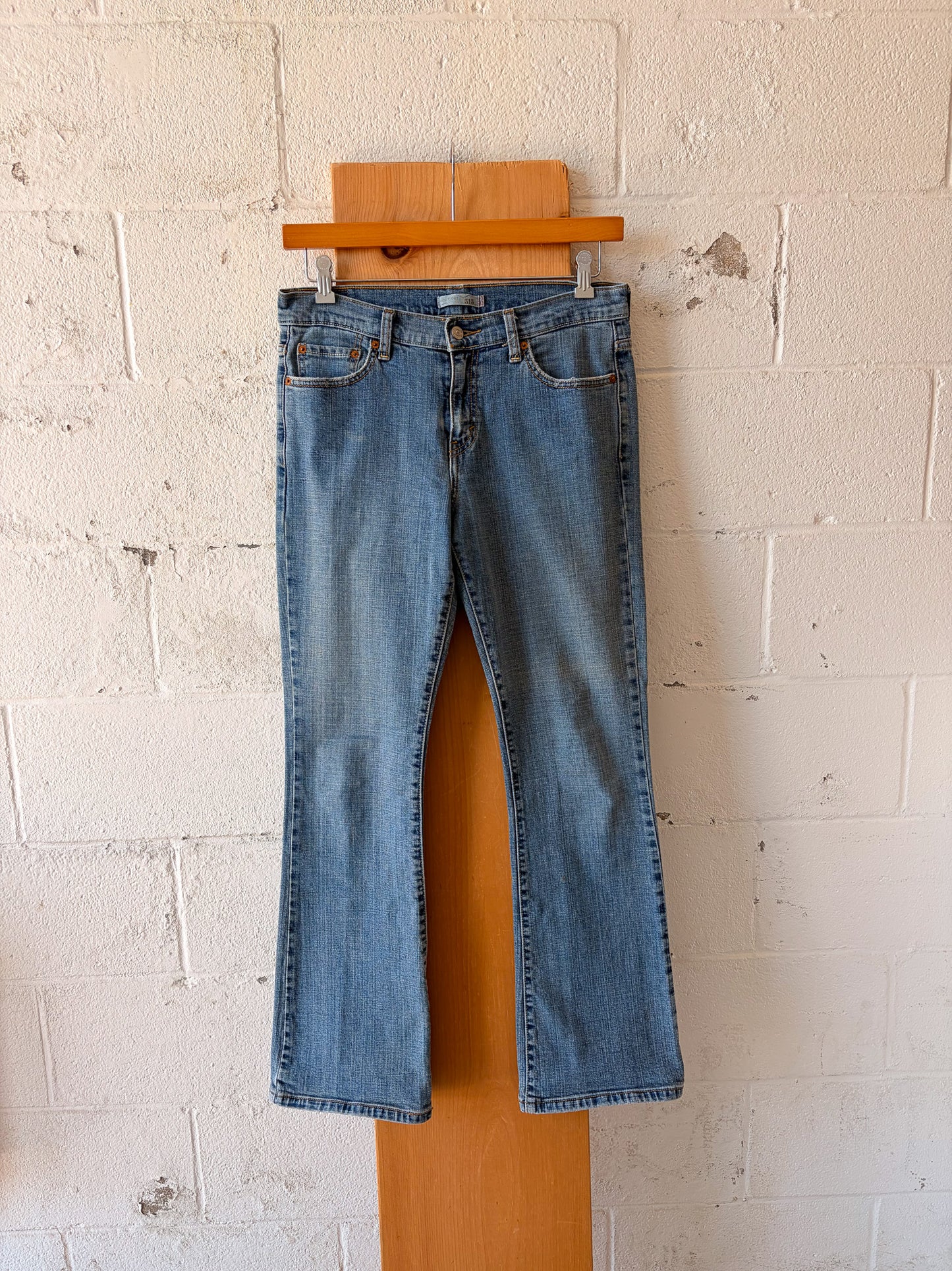 '06 Boot Cut Levi's : 8M