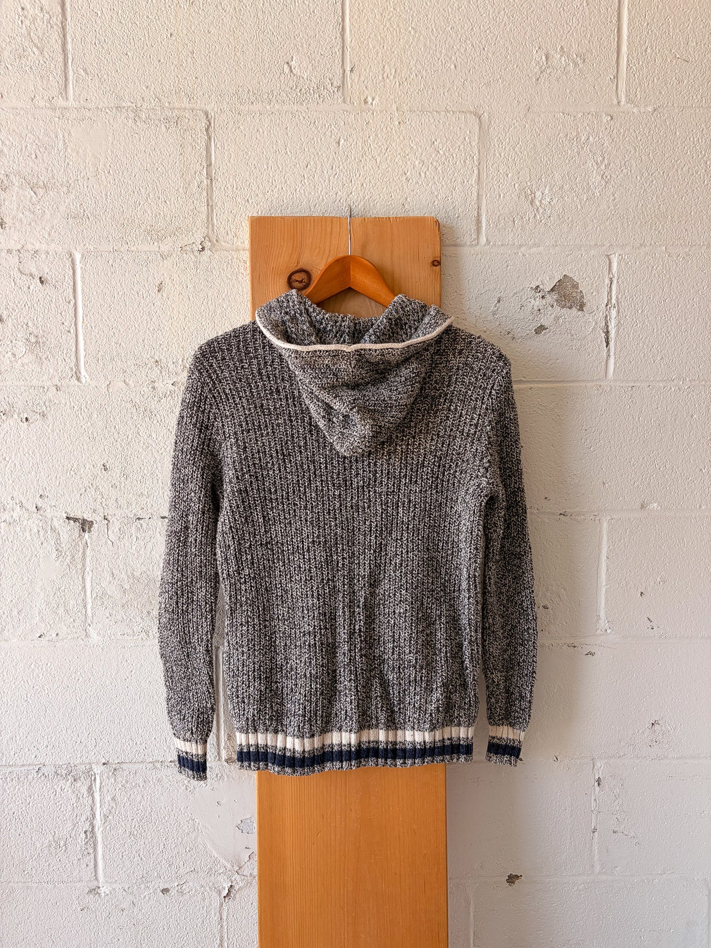 American Eagle Men's Hooded Henley Sweater : XS