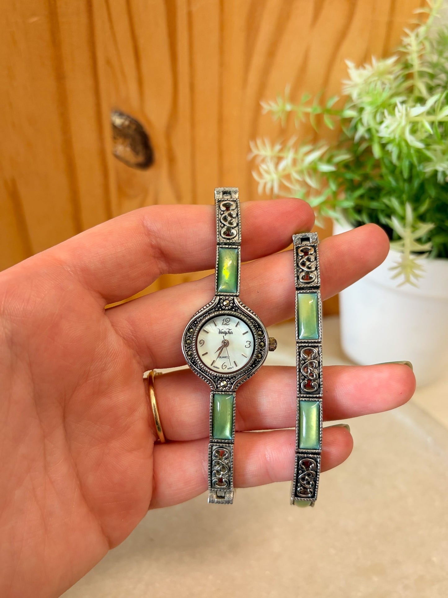 Green Detailed Watch & Bracelet Set (Untested)